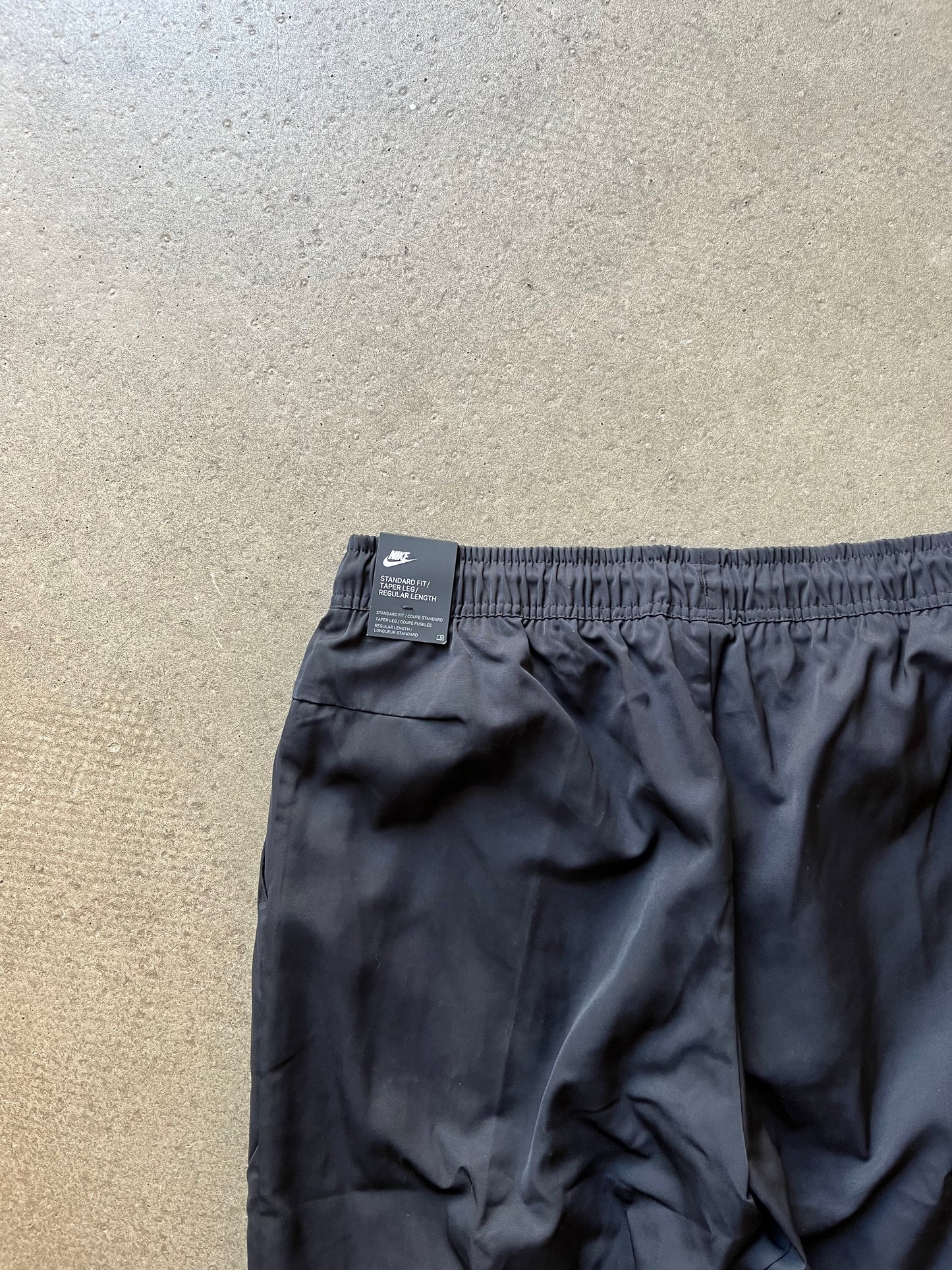 Nike Tech Water Repellent Pants Black L