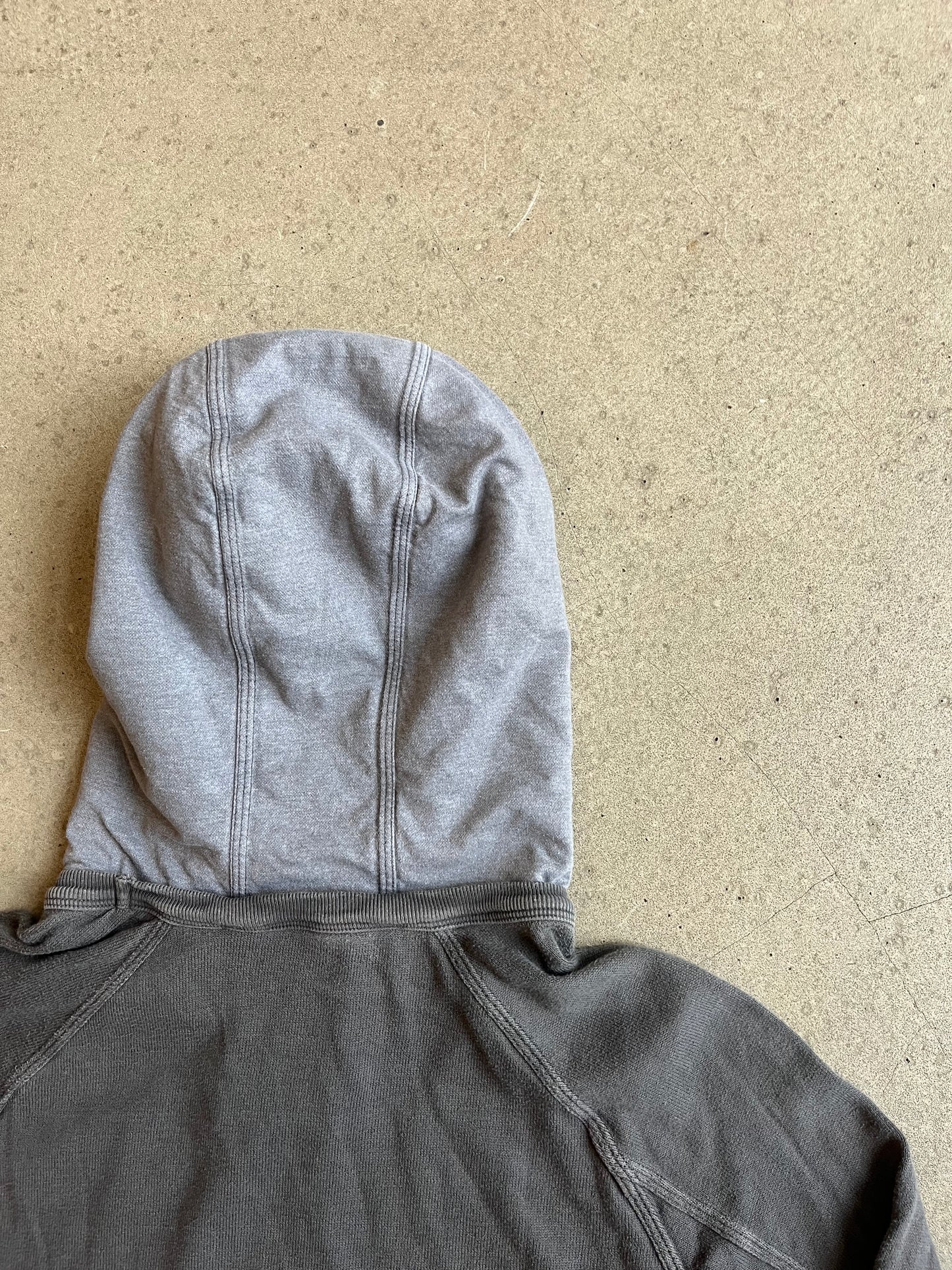 Stone Island Longsleeve Hood Grey L