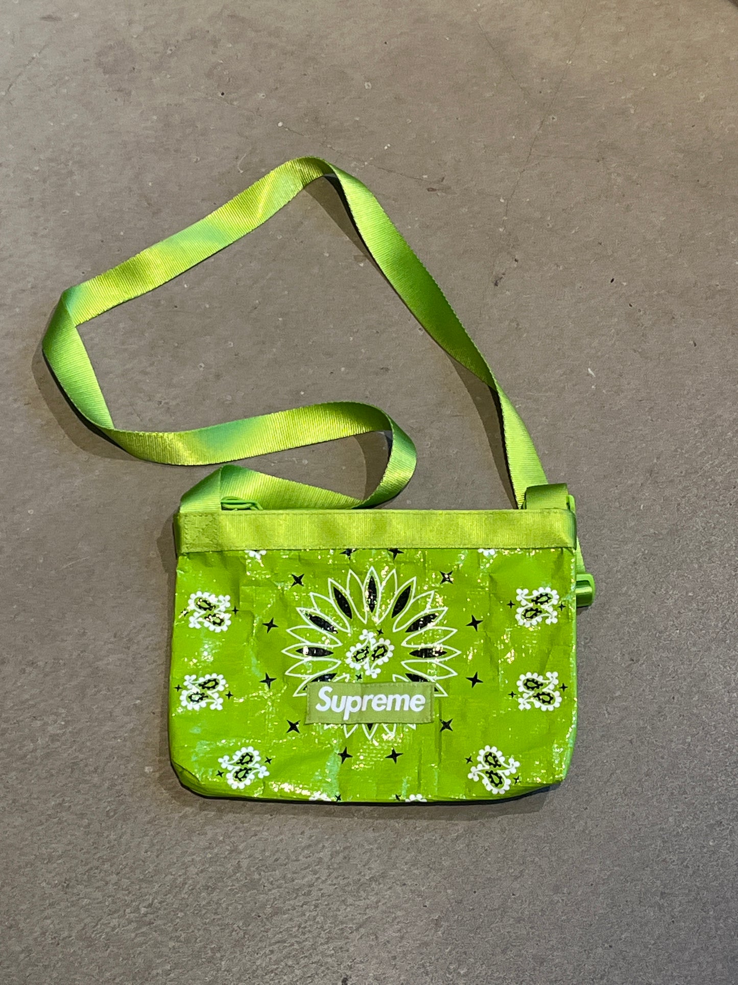 Supreme Bandana Tarp Side Bag Bright Green