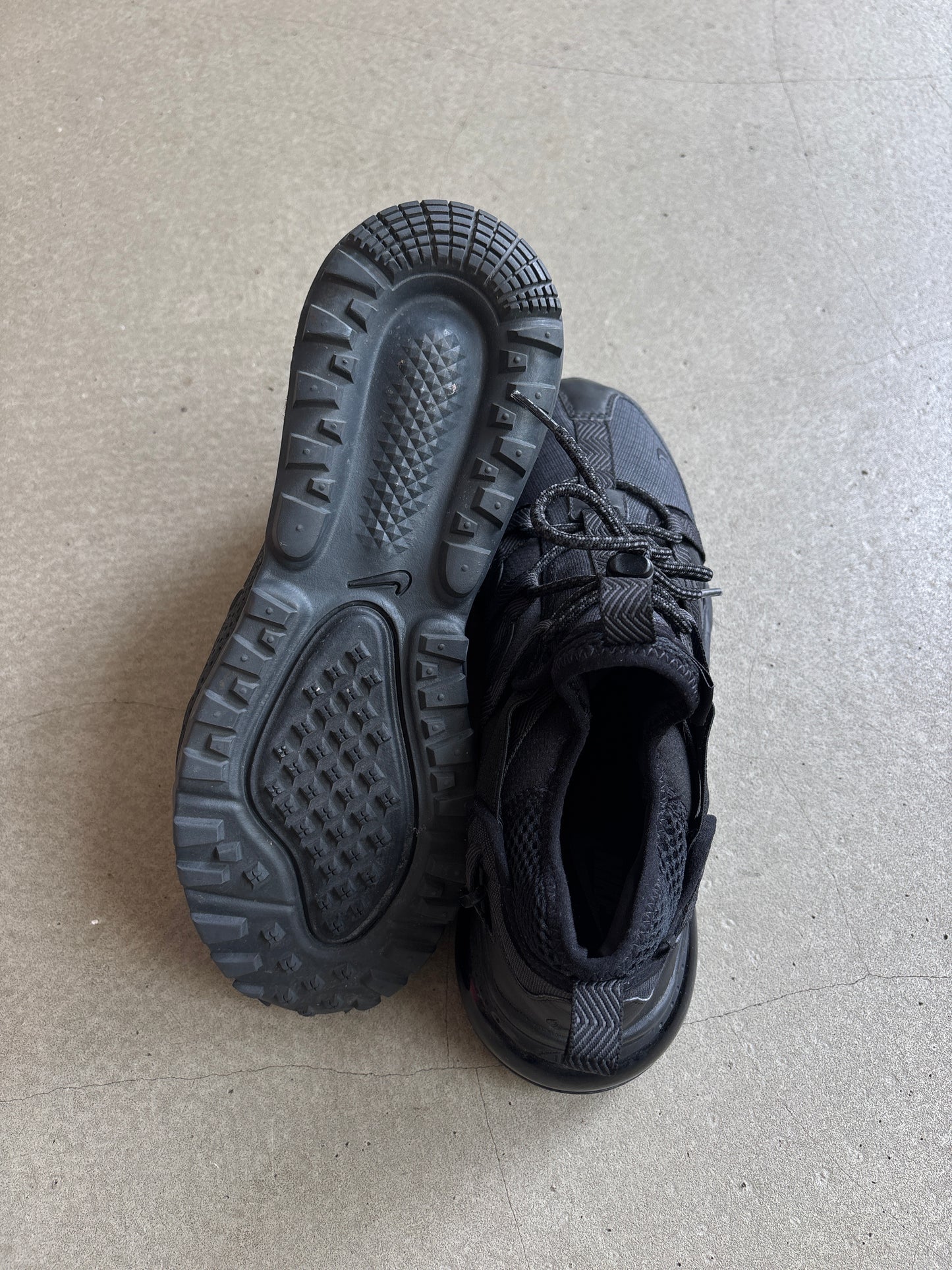 Nike Air Max 270 Bowfin 44