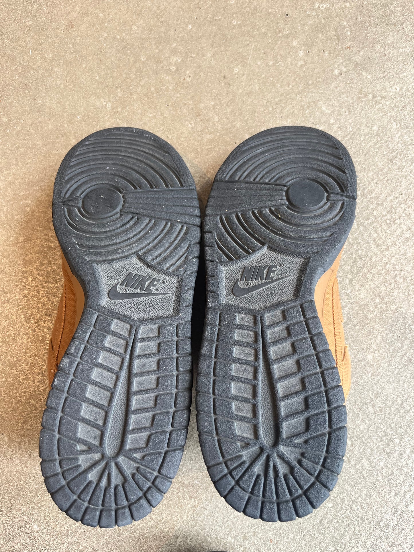 Nike SB Dunk Low Carhartt Shale EU 44