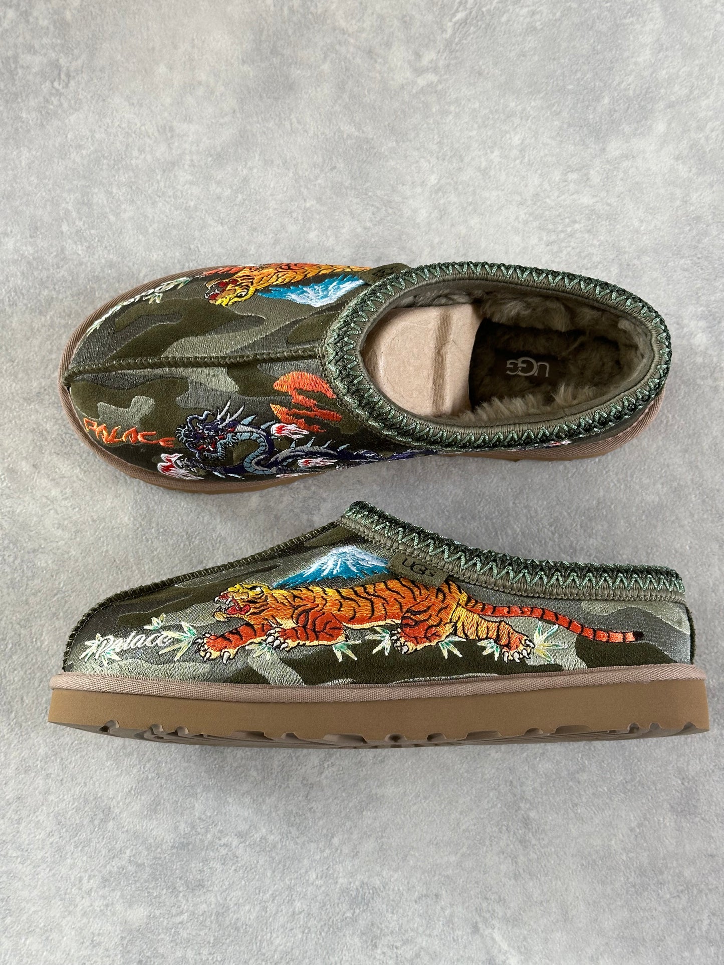 Palace X Ugg Tasman size 9/10