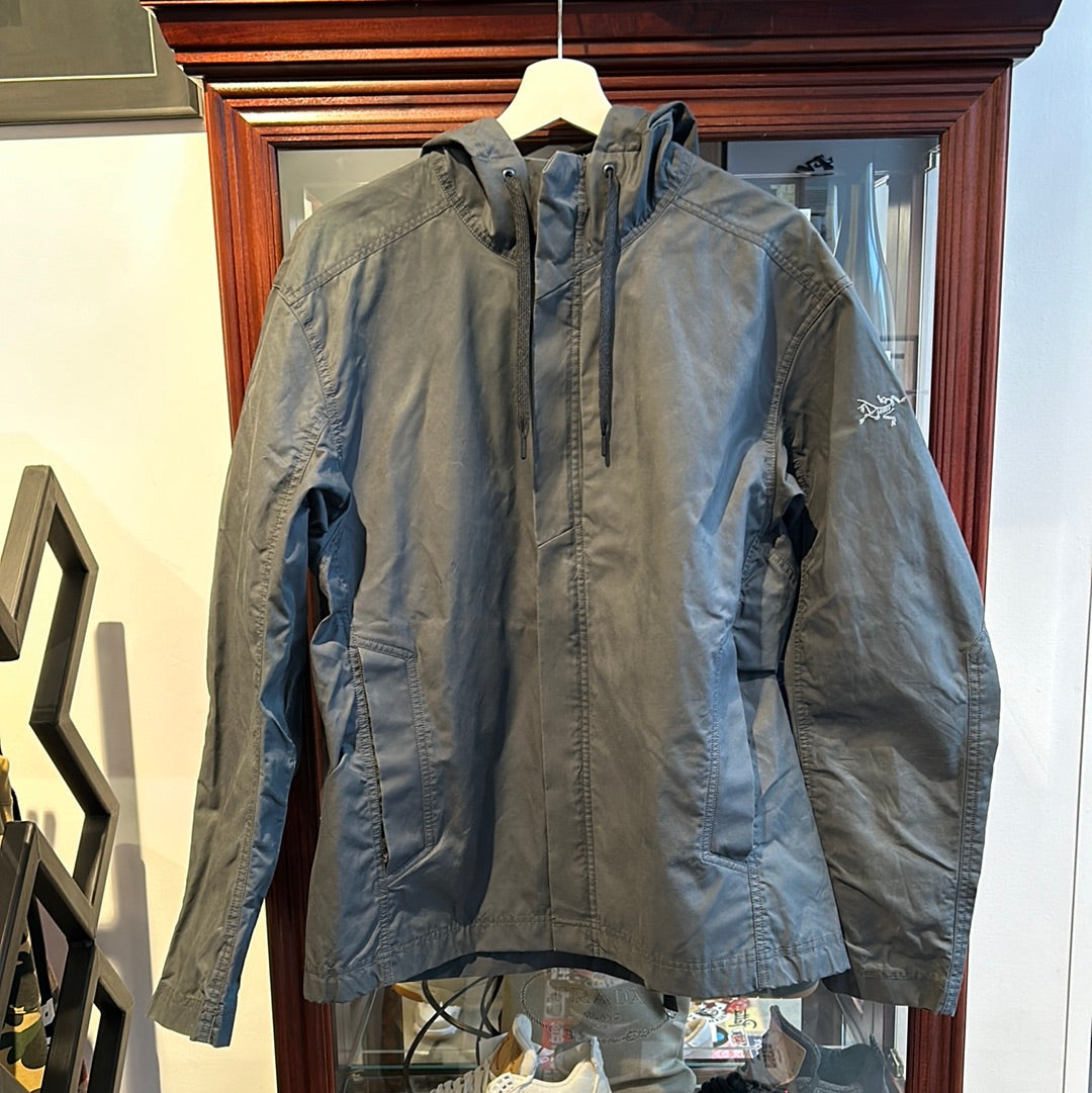 Arcteryx waylay shop