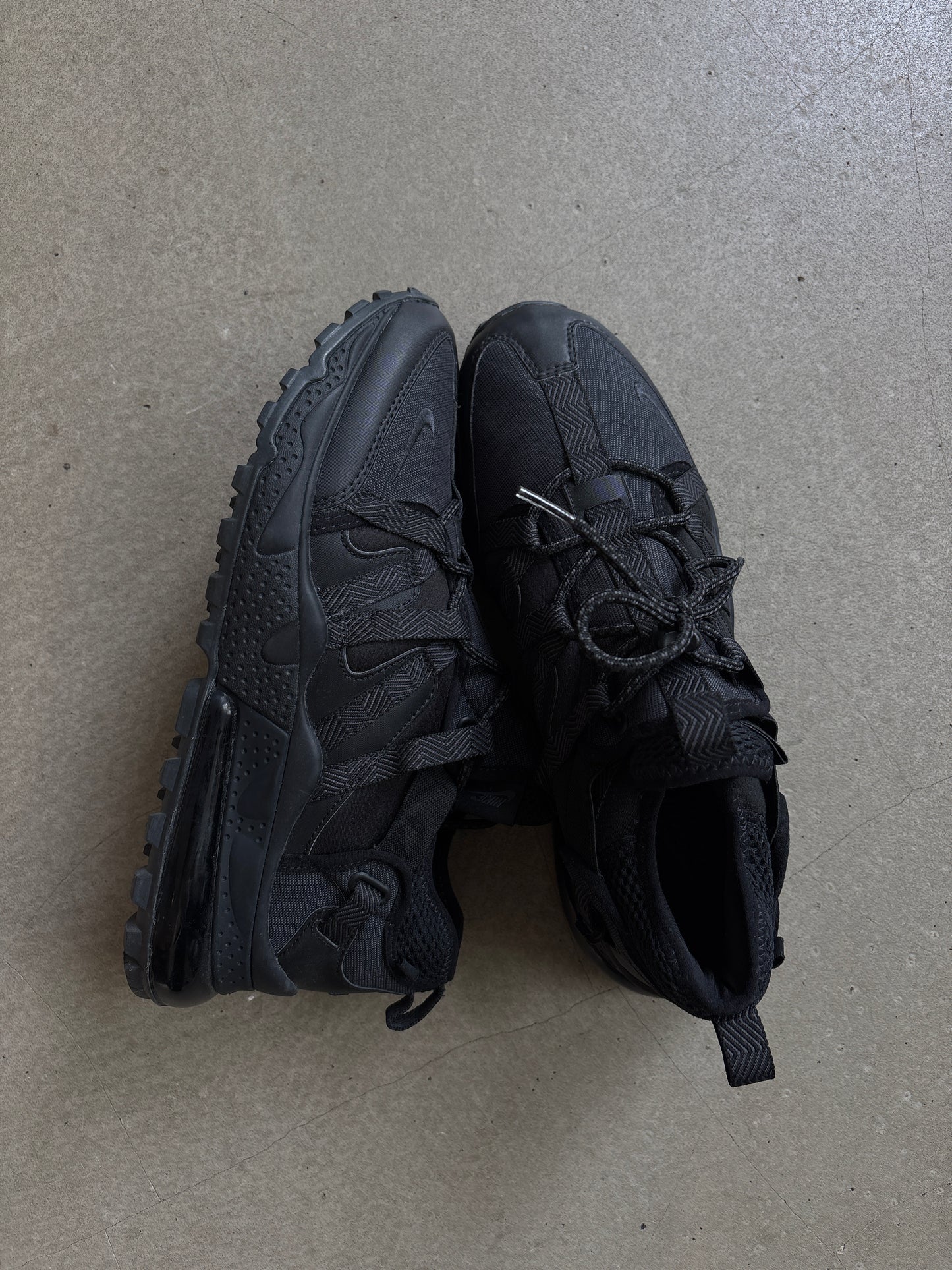 Nike Air Max 270 Bowfin 44