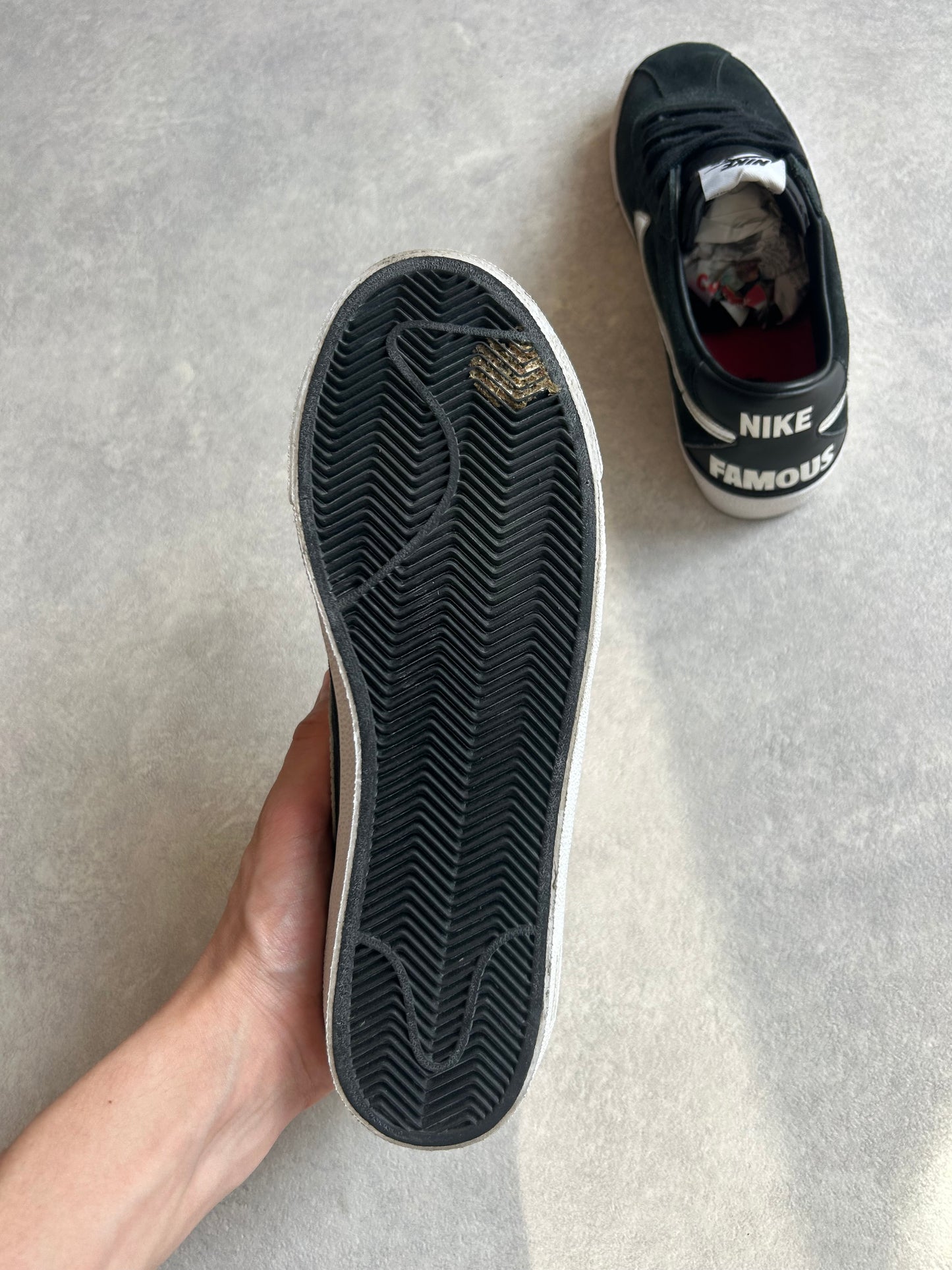 Nike SB Zoom X Supreme Zwart 44