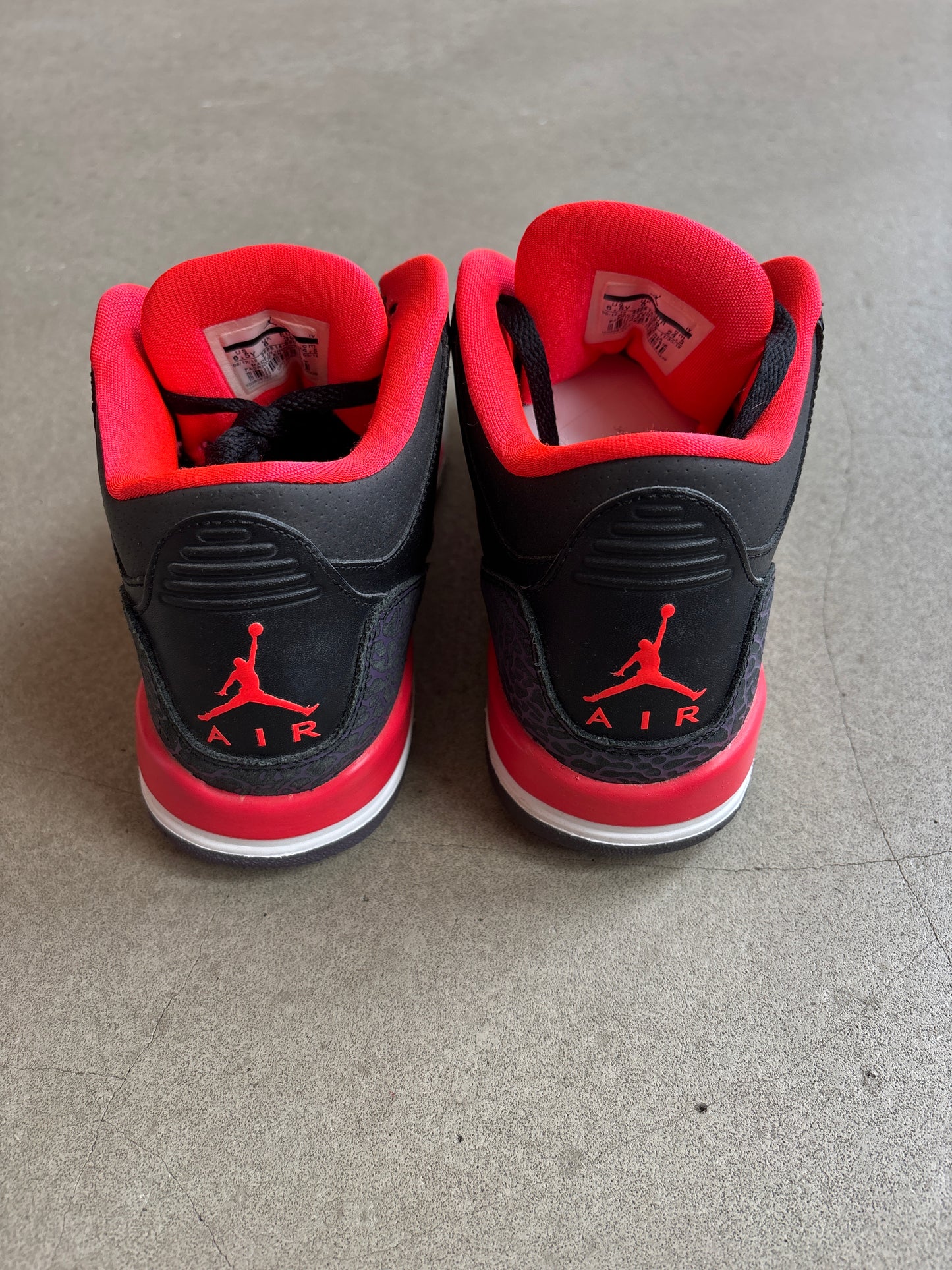 Jordan 3 Retro Crimson EU 39