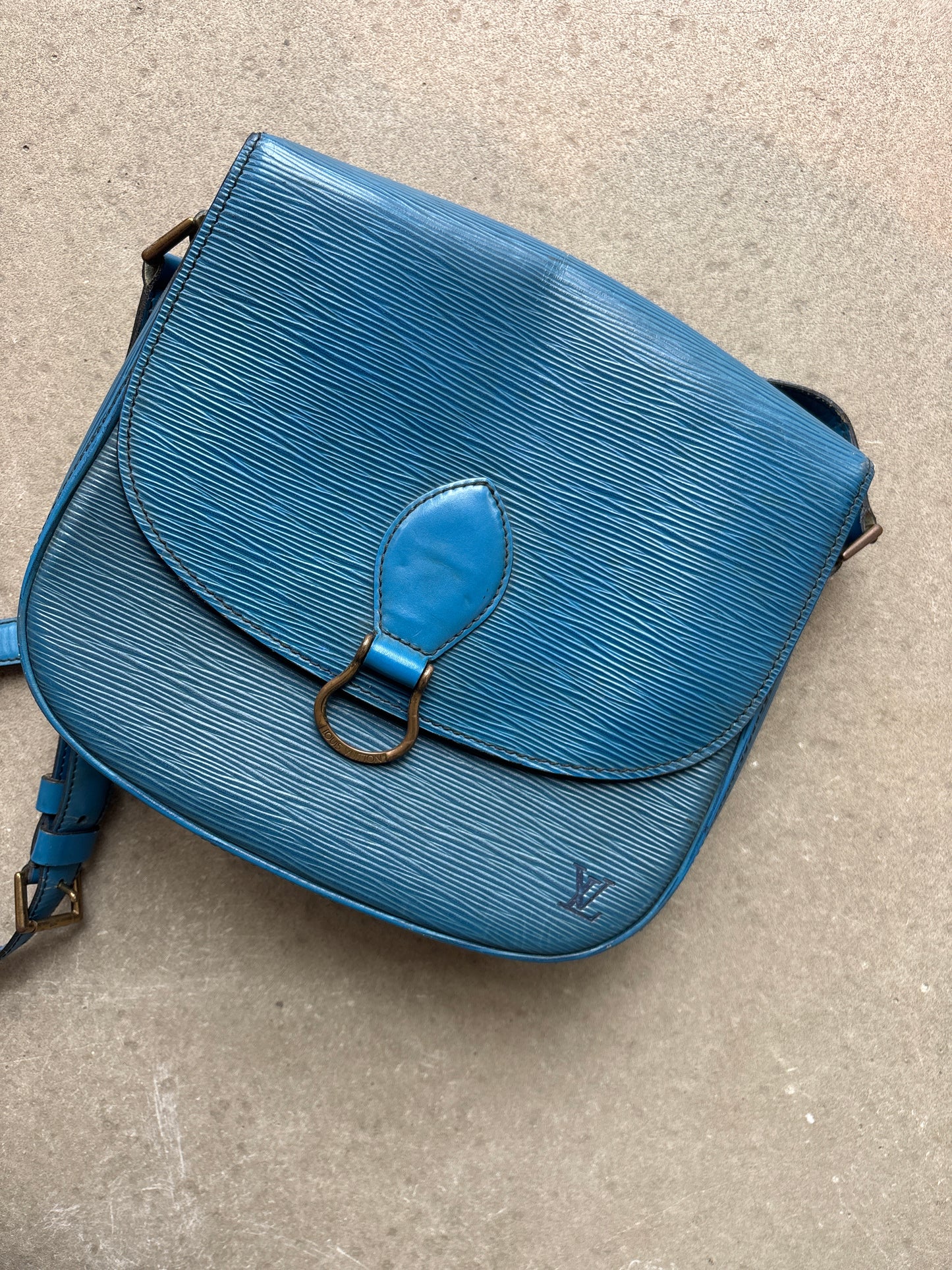 Vintage Louis Vuitton Cloud GM Epi Leather Shoulder Bag Blue