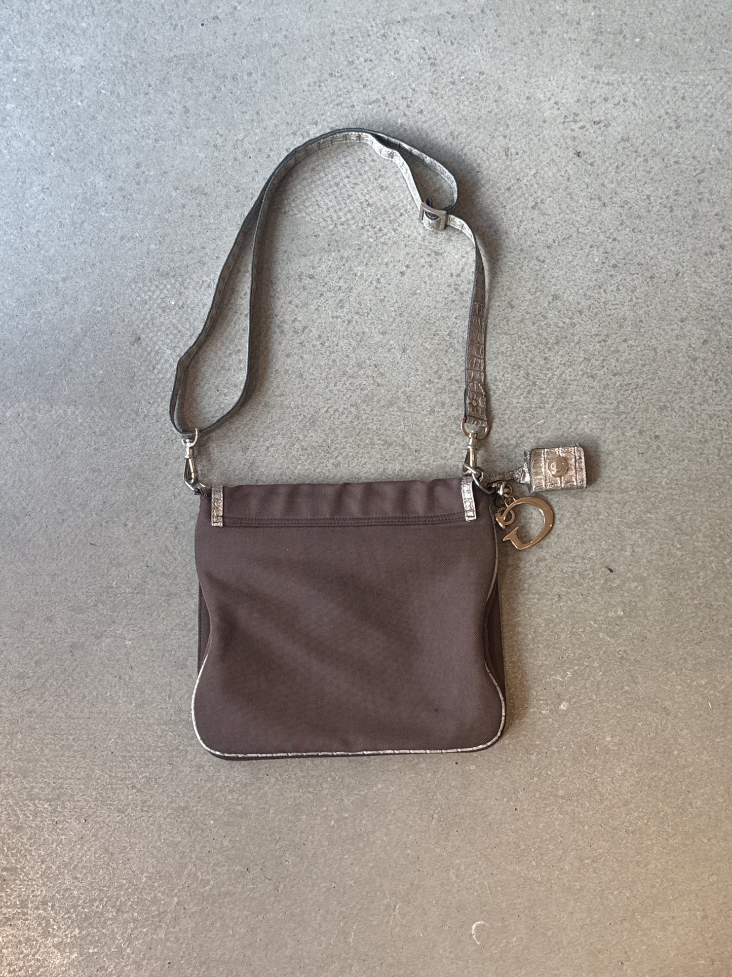 Guess USA Sling bag Brown