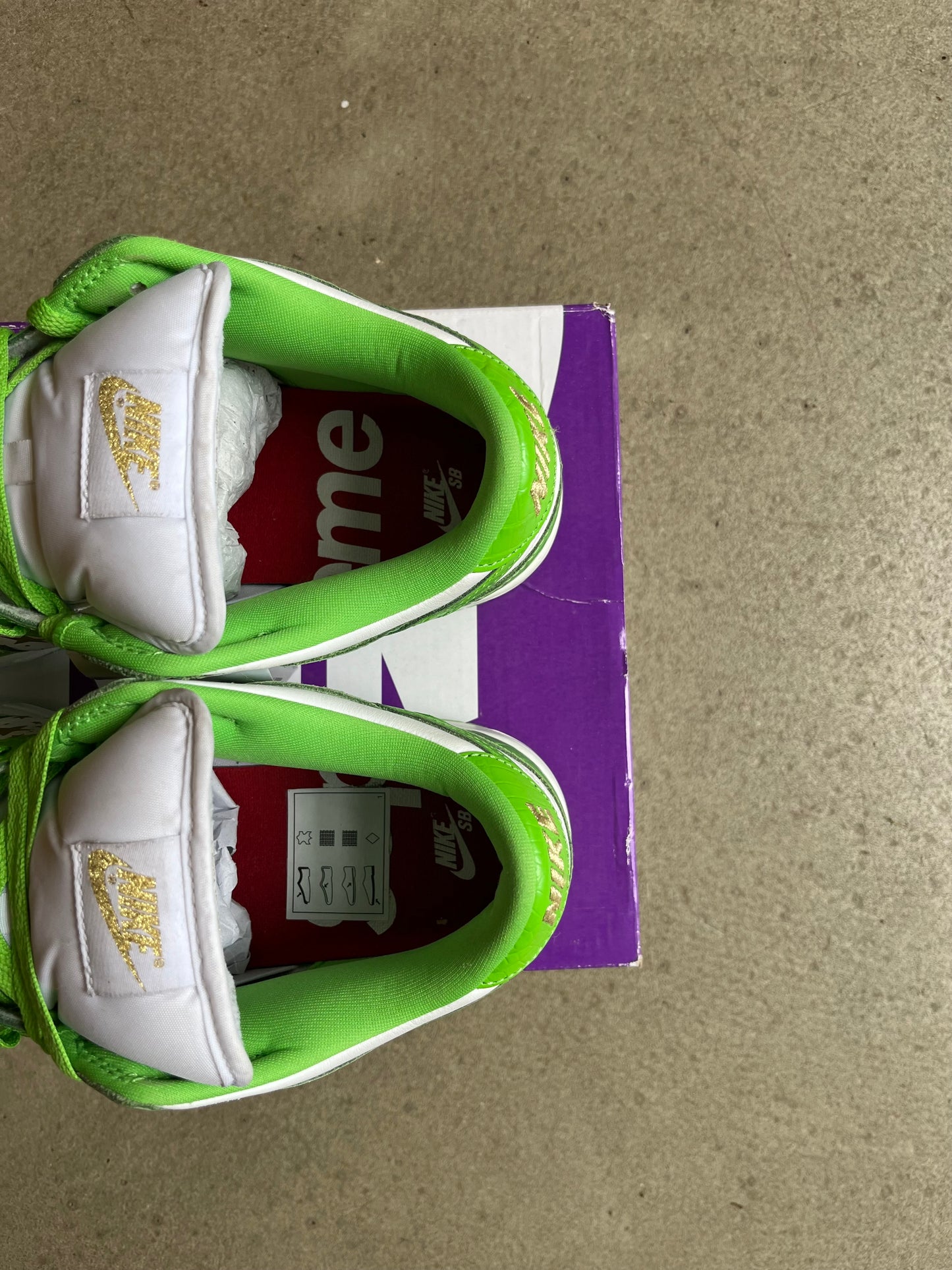 Nike SB Dunk Low x Supreme Stars EU 44