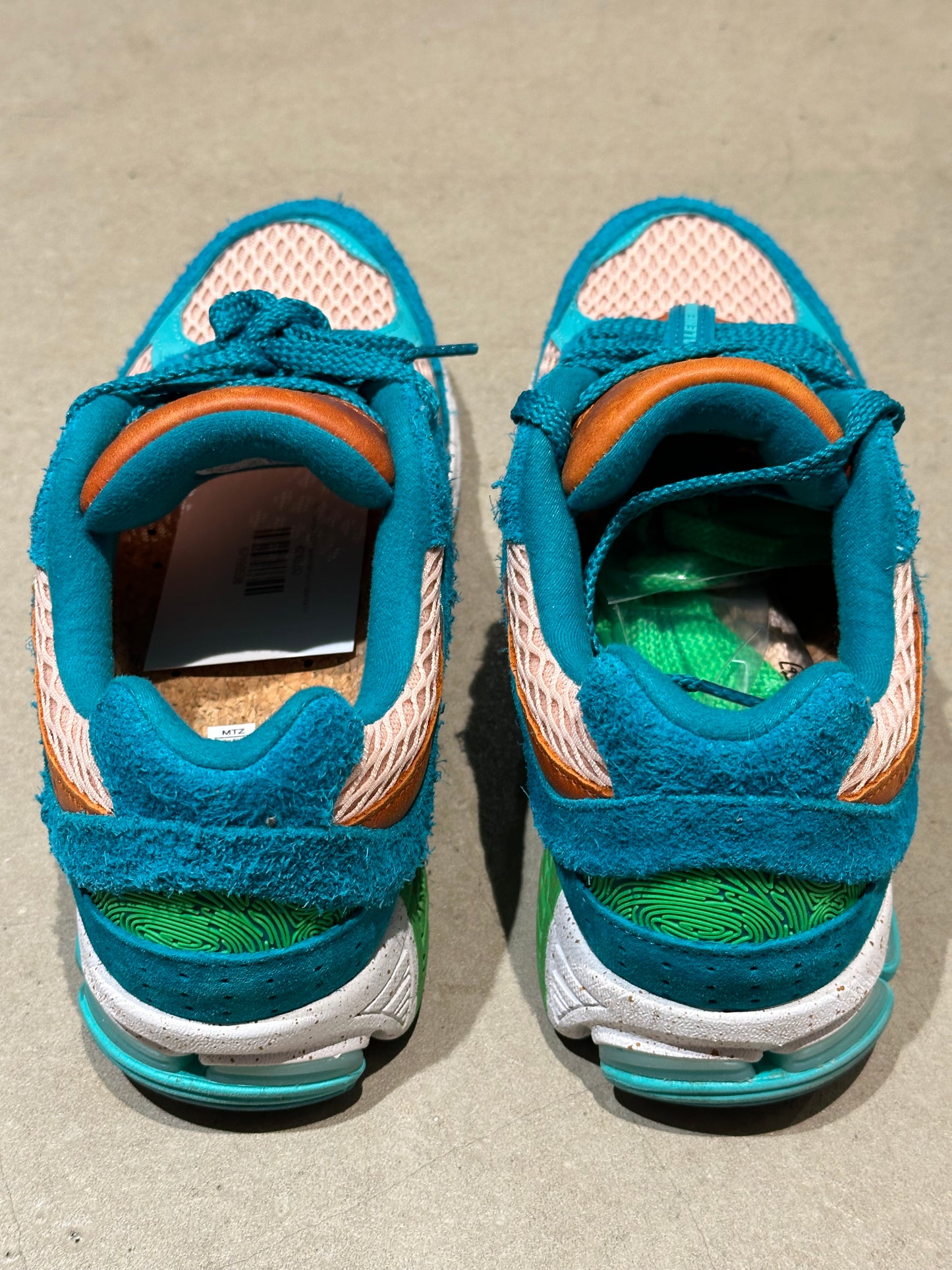 New Balance 2002R Salehe Bembury Water Be The Guide EU 42