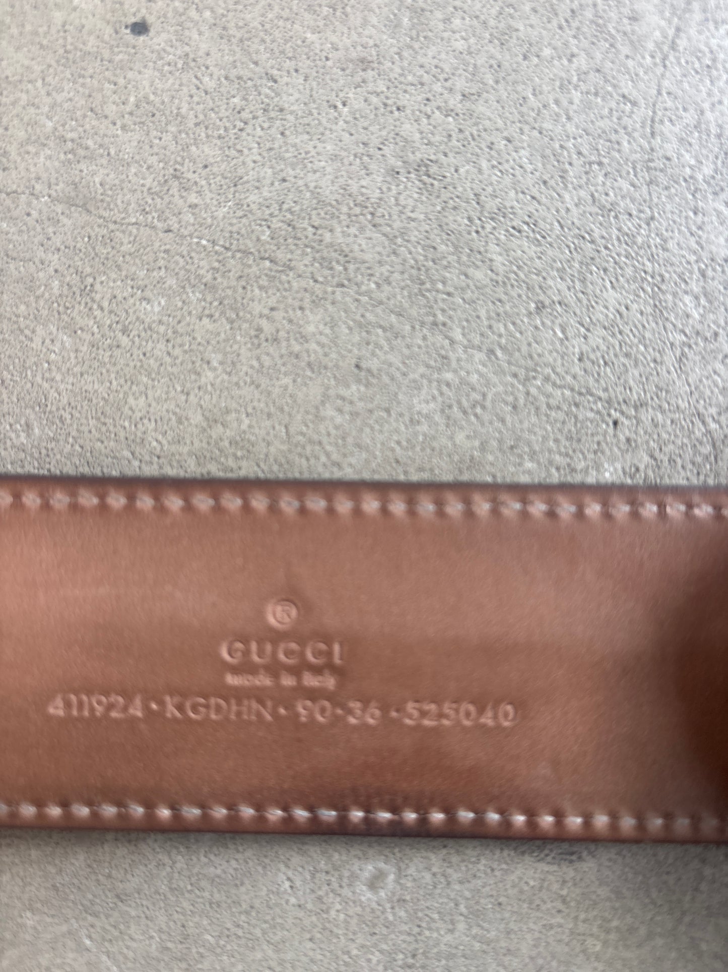 Gucci GG Supreme belt with G buckle Sz 90