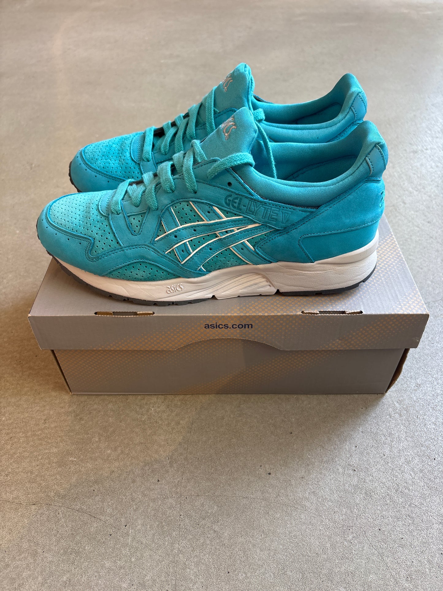 ASICS Gel-Lyte V Ronnie Fieg Sage 41.5