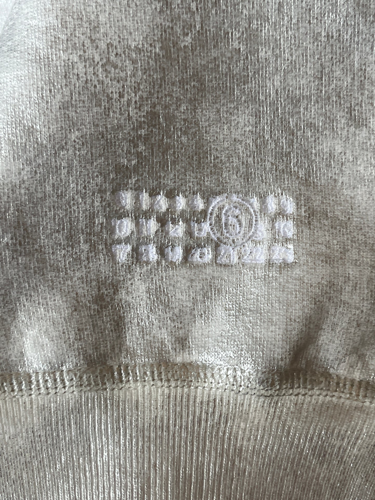 Supreme MM6 Maison Margiela Foil Box Logo White L