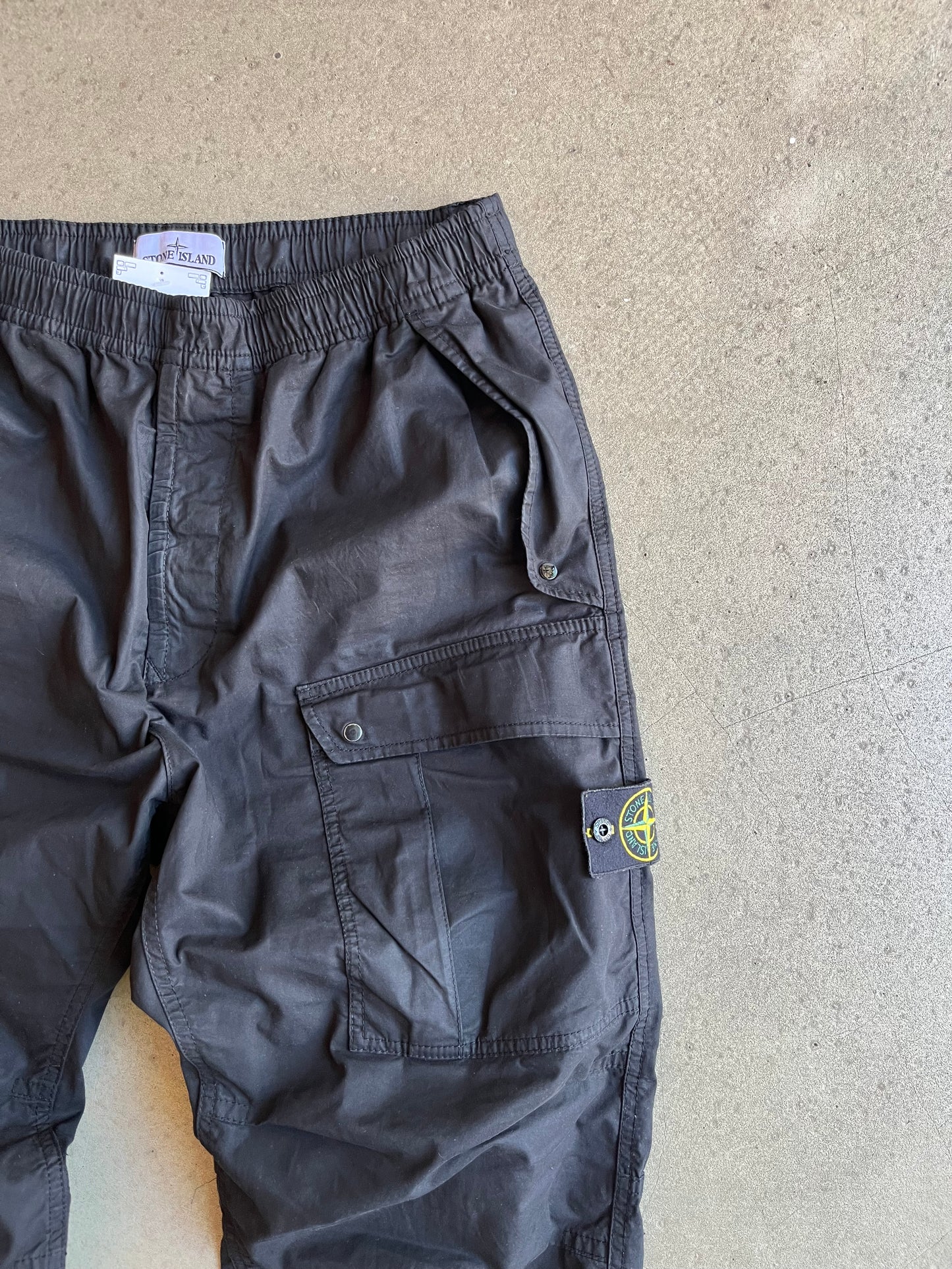 Stone Island Cargo Black W32