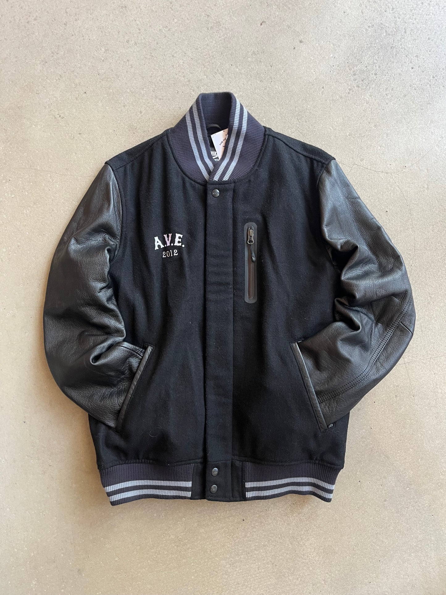 Nike A.V.E (Allen Voor Een) Precint 9 Destroyer Jacket M