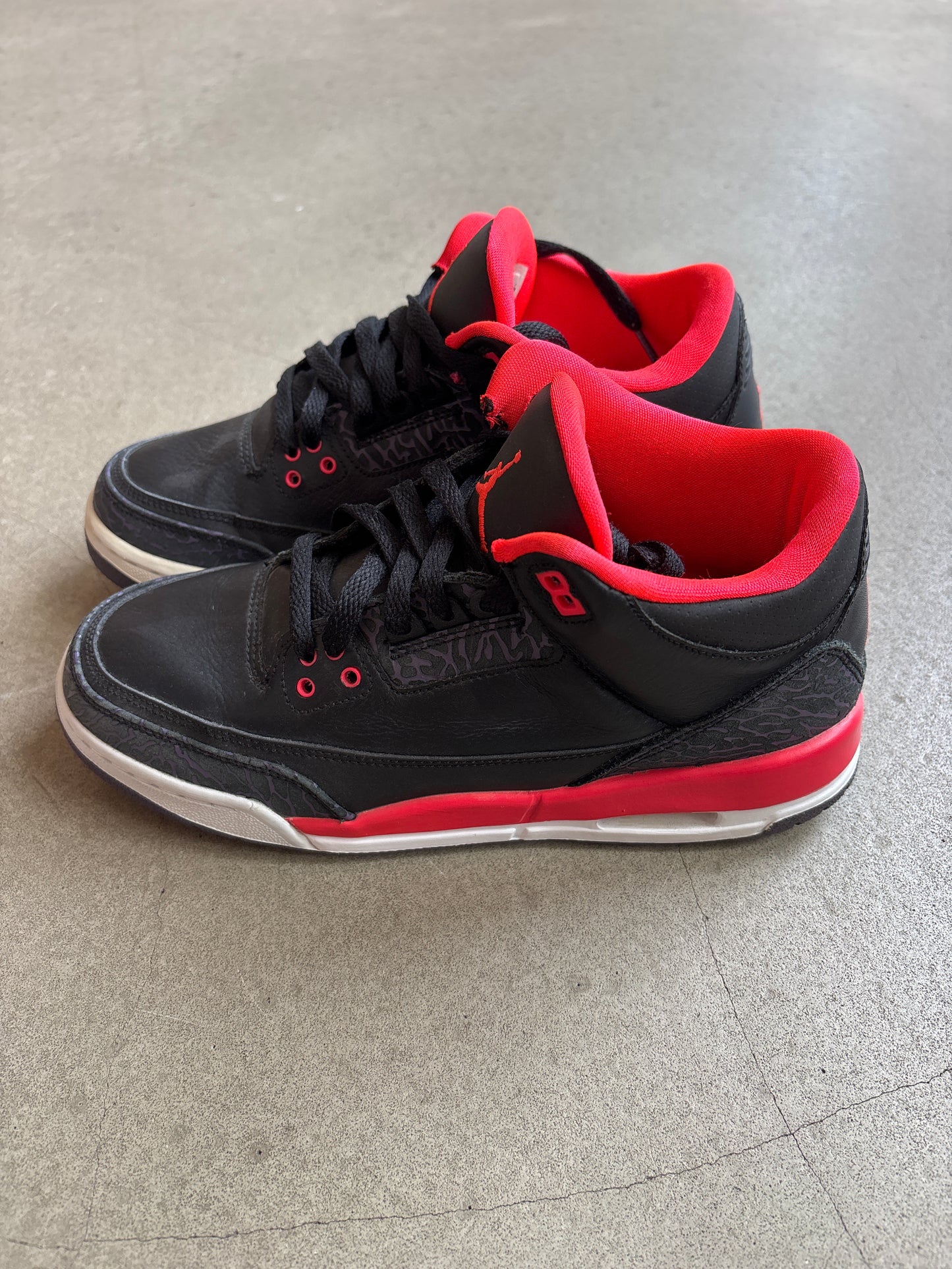 Jordan 3 Retro Crimson EU 39