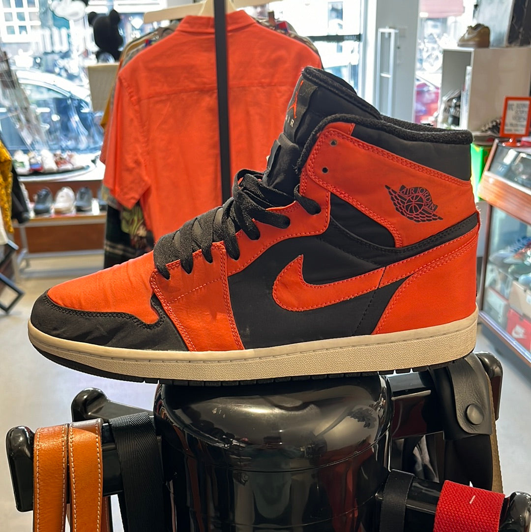 Jordan 1 retro max cheap orange