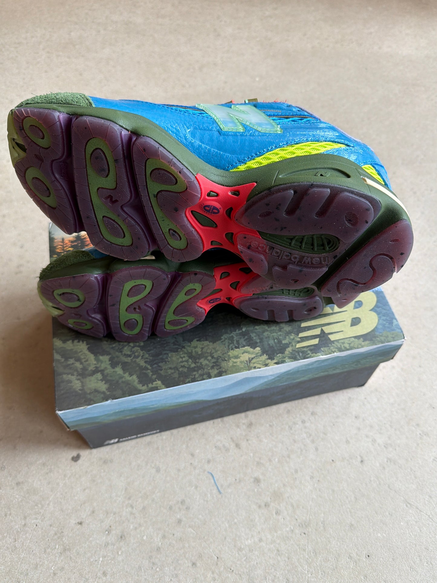 Salehe Bembury x New Balance 1000 44,5