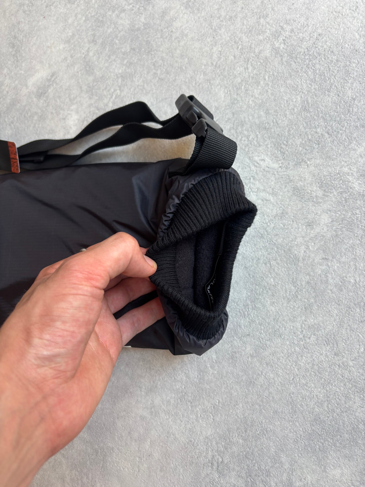 Supreme Hand Warmer Black