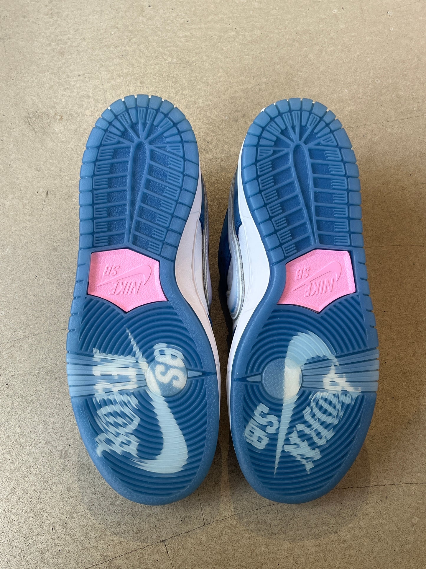 Nike SB Dunk Low Pro SB Raised Born X Raised 38,5