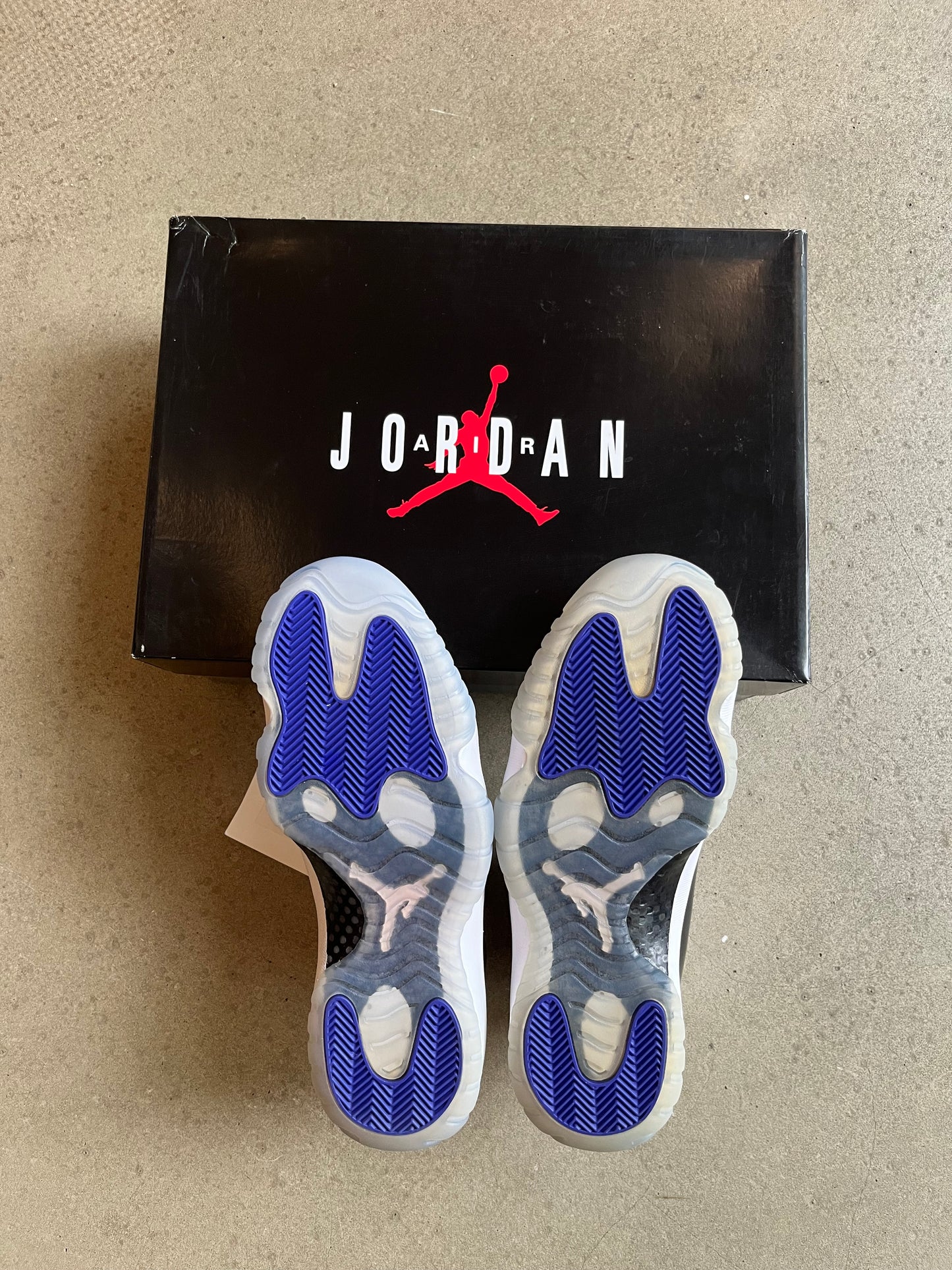 Jordan 11 Retro Concord EU 43