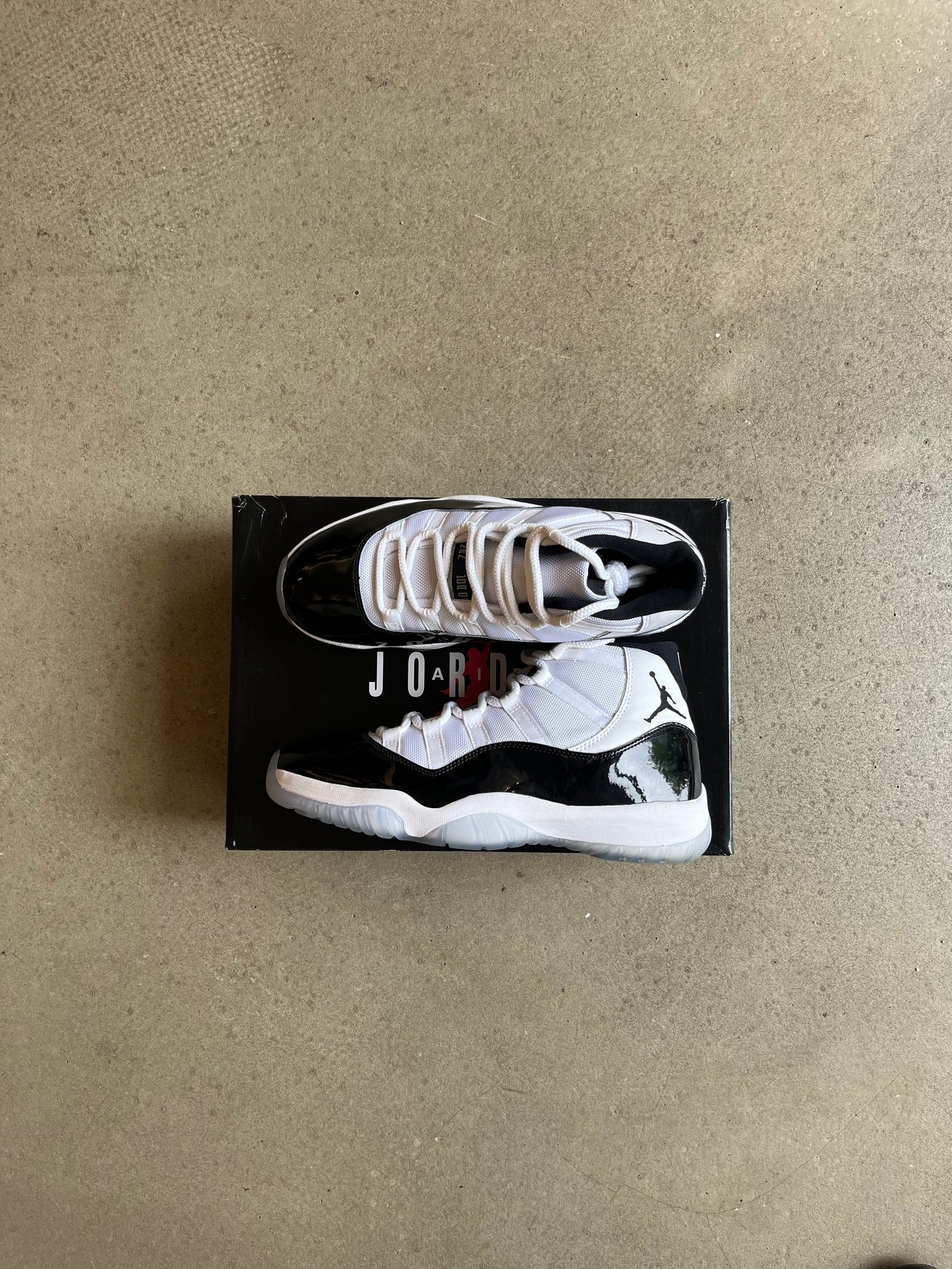 Jordan 11 Retro Concord EU 43