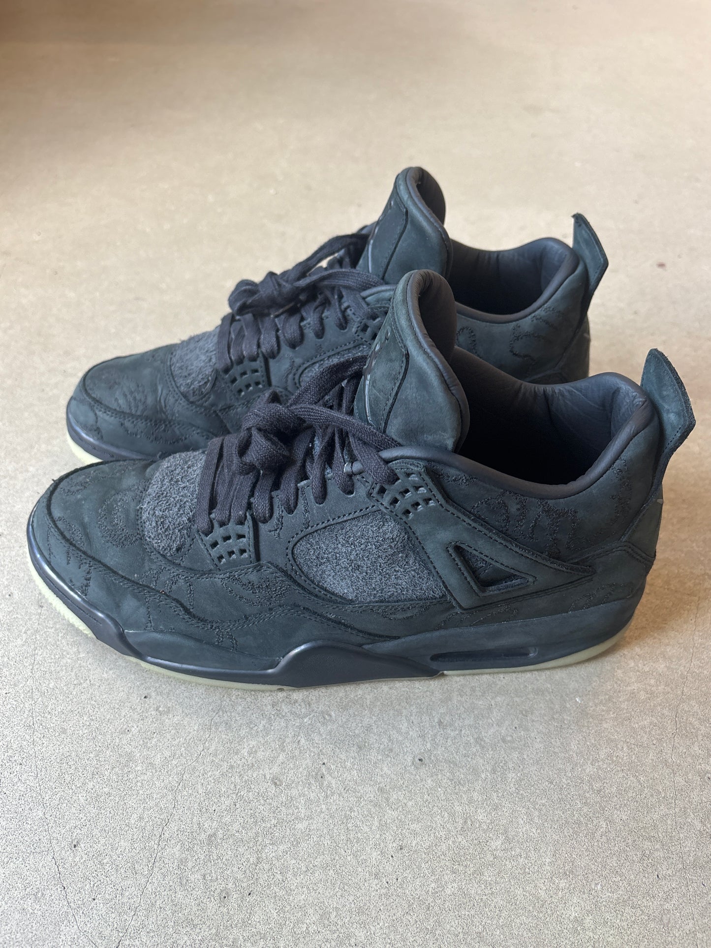 Jordan 4 Retro Kaws Black 45