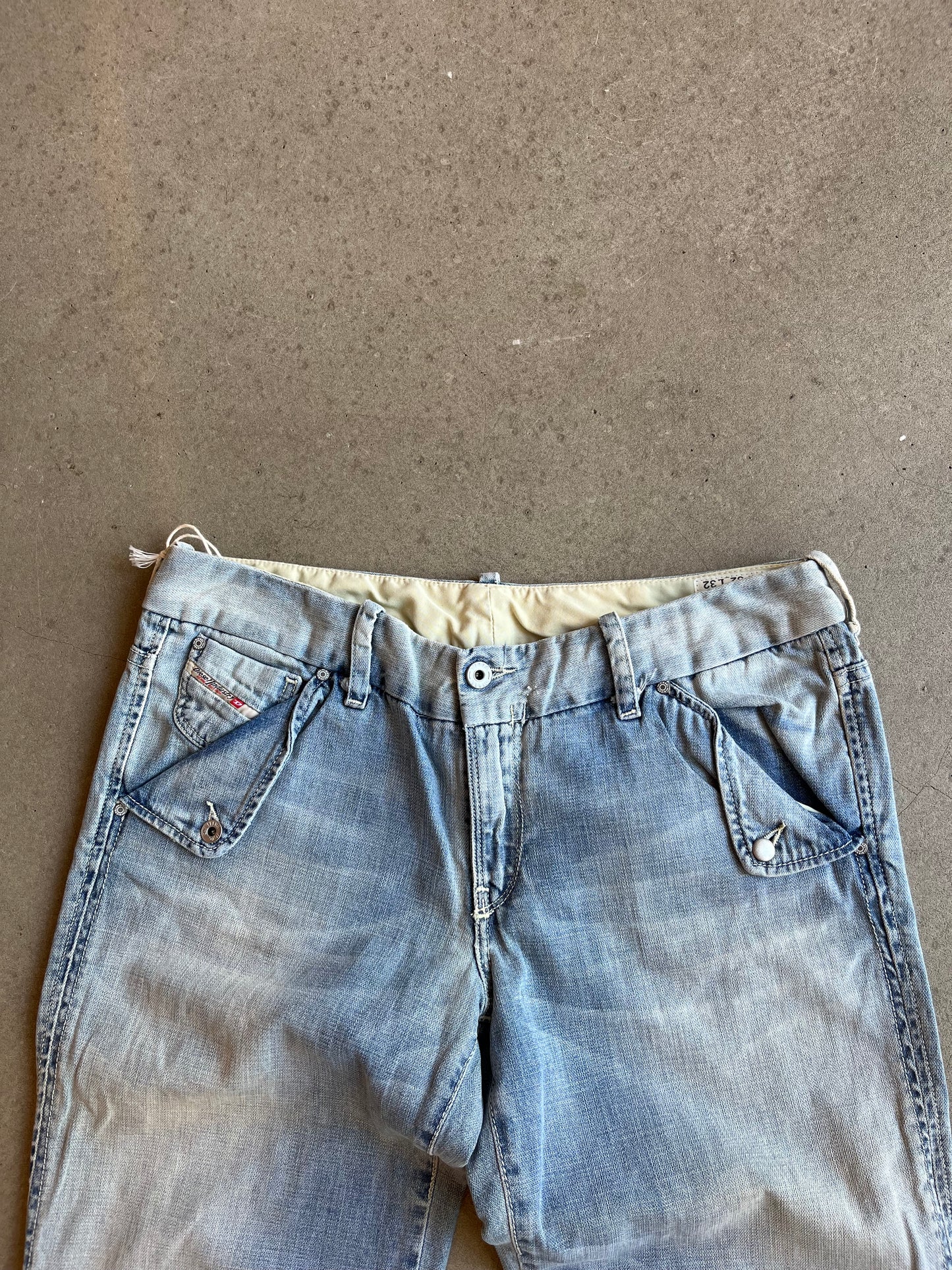 Diesel Wonnha Bootcut Jeans Size 32