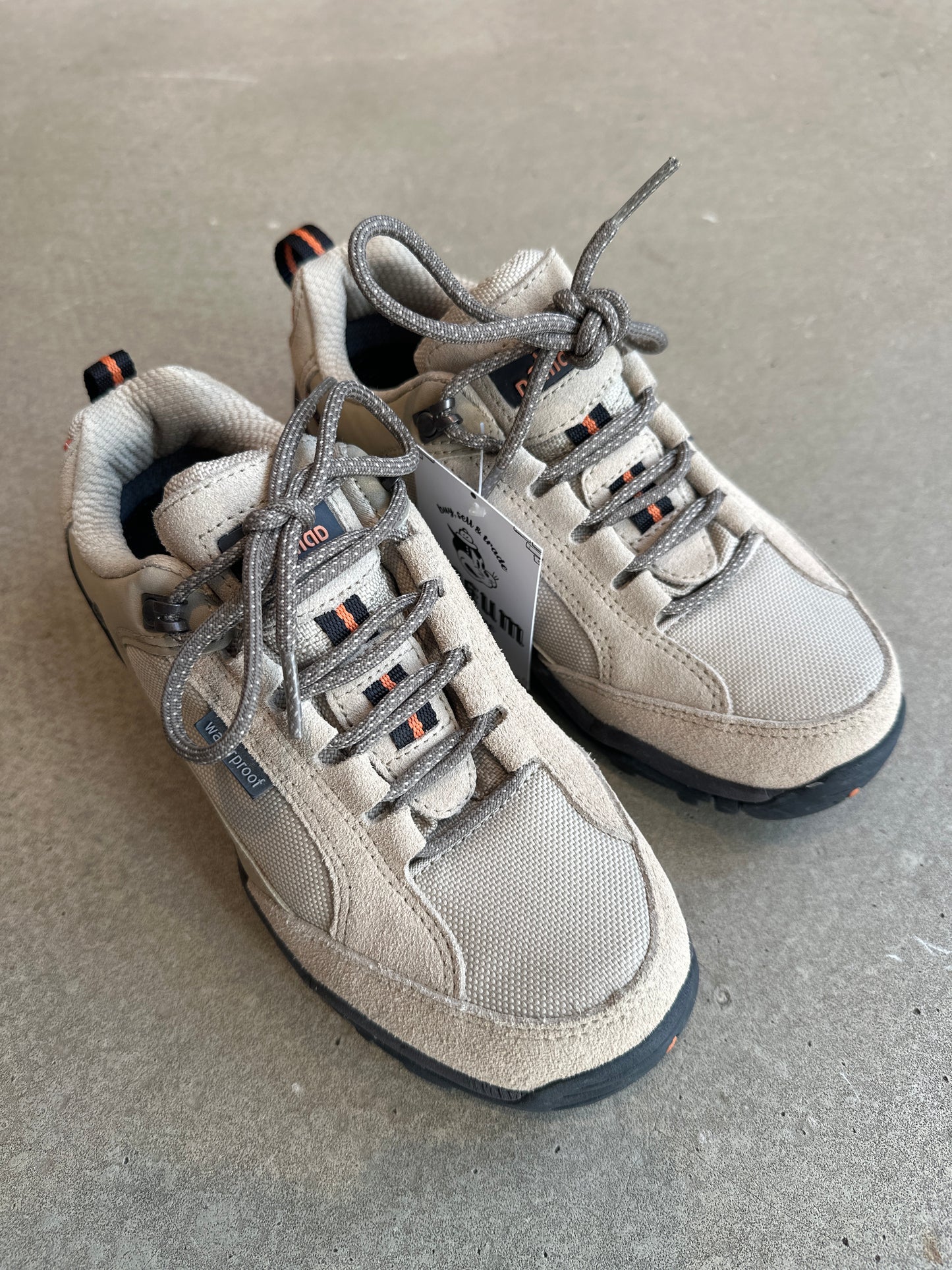 Nomad Hiking shoes Size 37