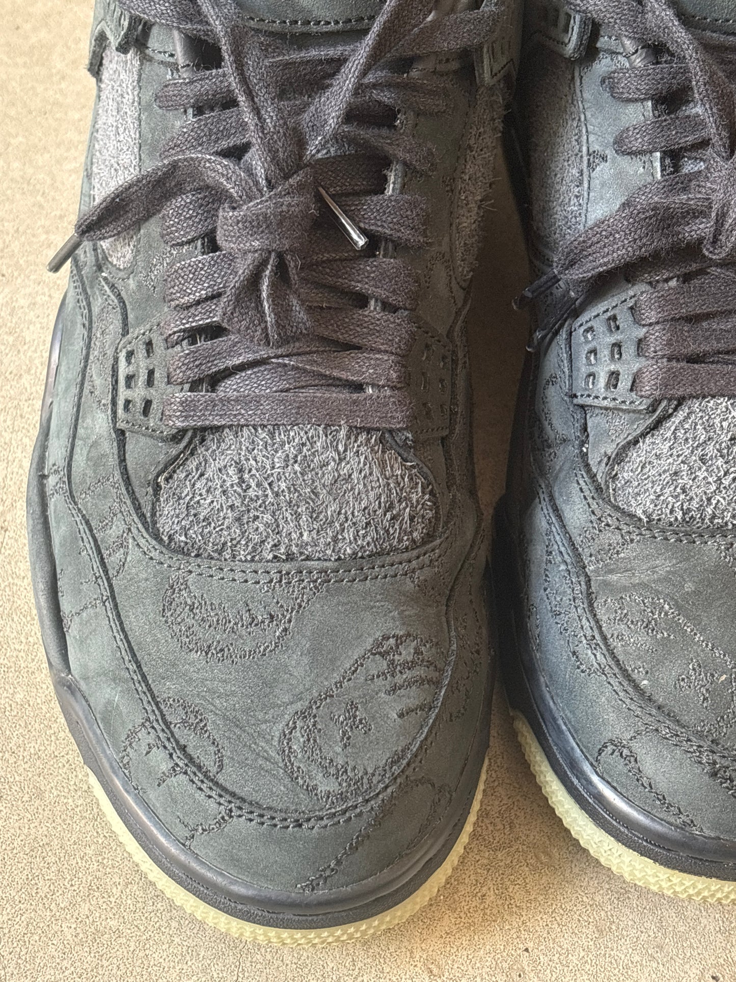 Jordan 4 Retro Kaws Black 45