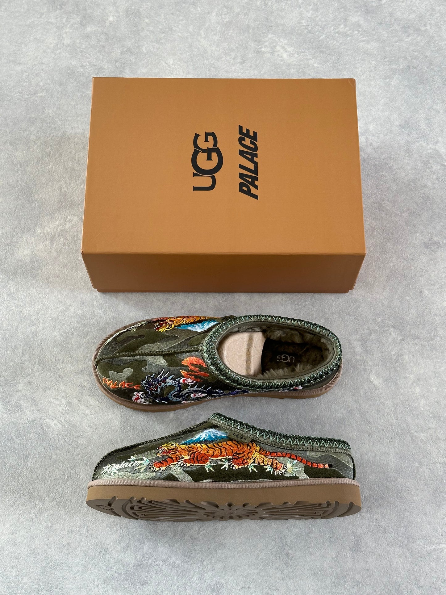Palace X Ugg Tasman size 9/10