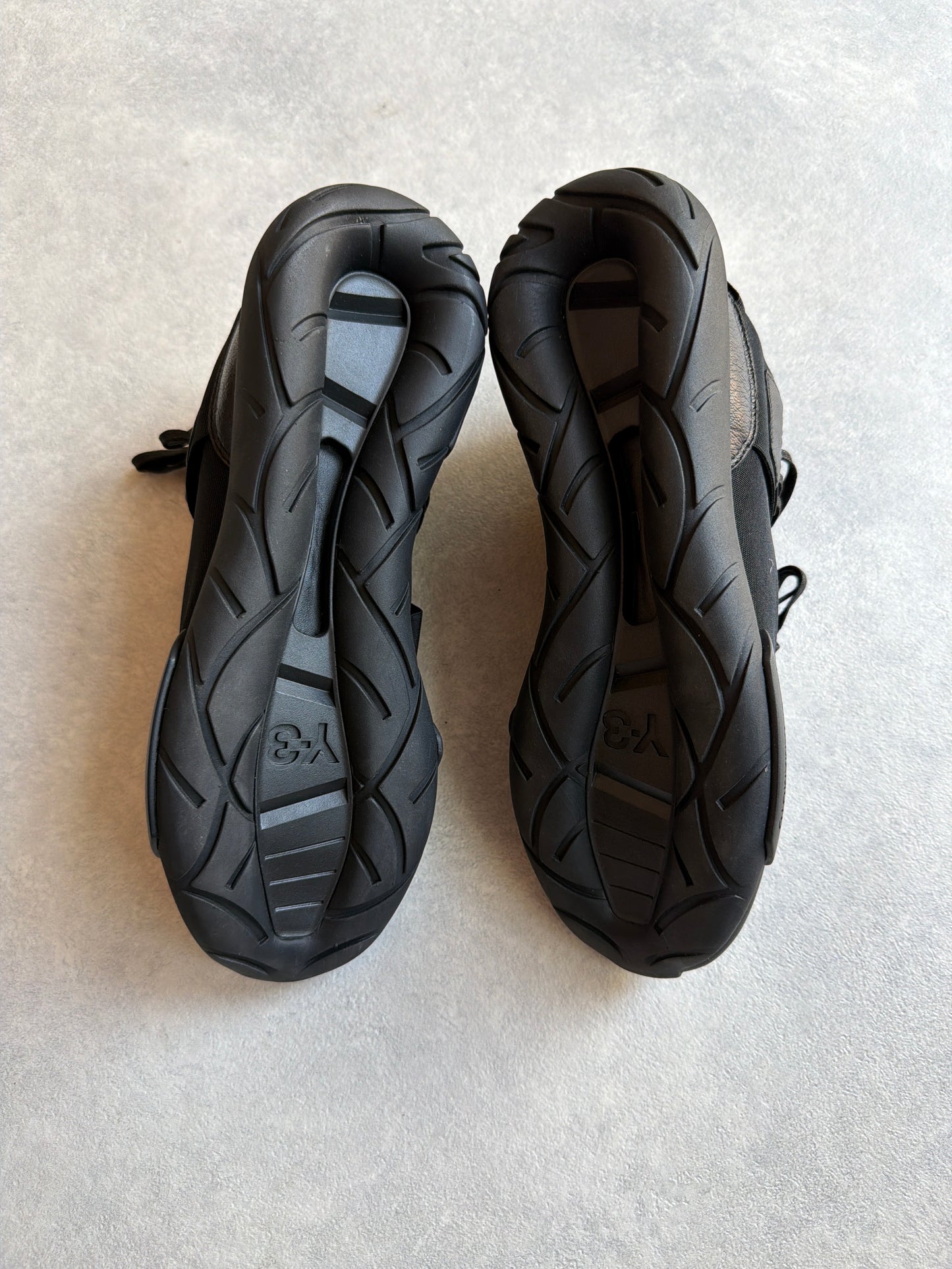 Y-3 Qasa High Tripple Black 46
