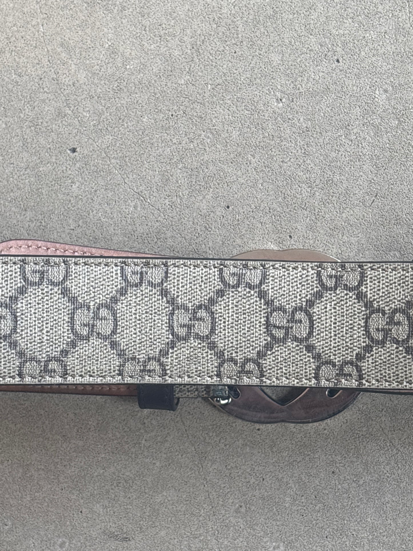 Gucci GG Supreme belt with G buckle Sz 90