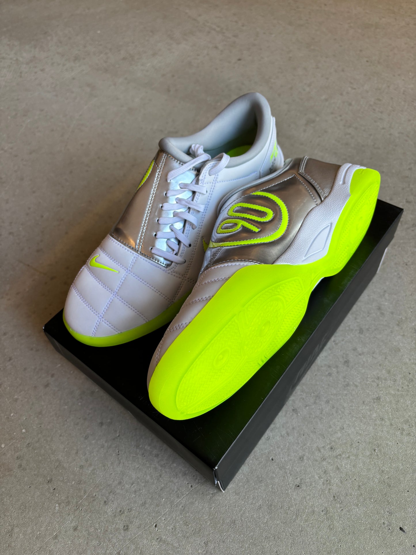 Palace Nike Total P90 III WHITE / SILVER / VOLT