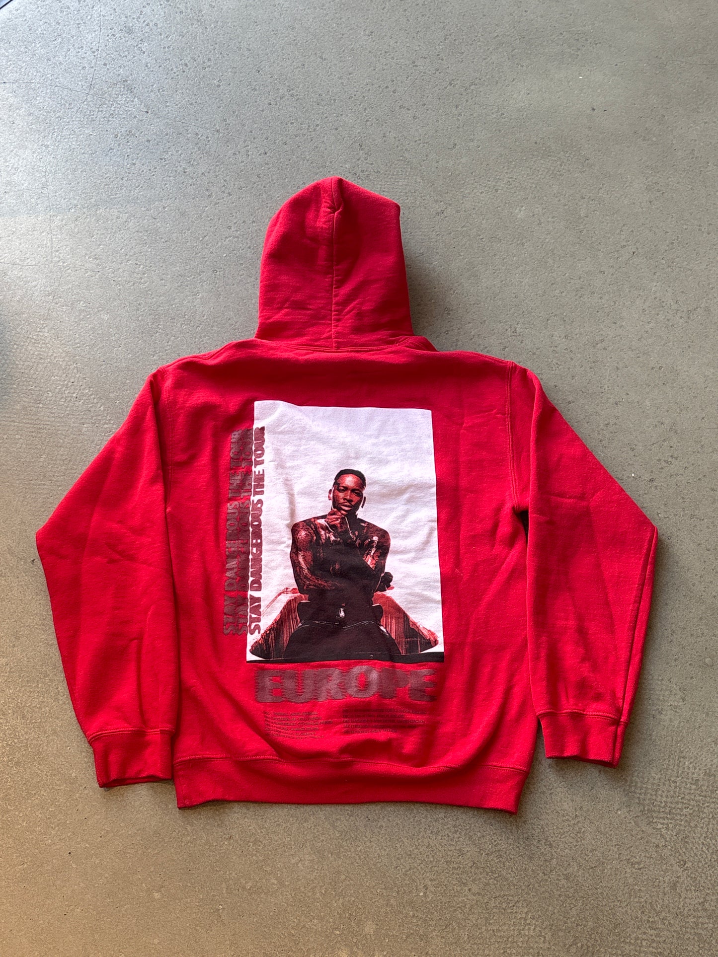 YG Everybody Wears Red United States Tour Hoodie S