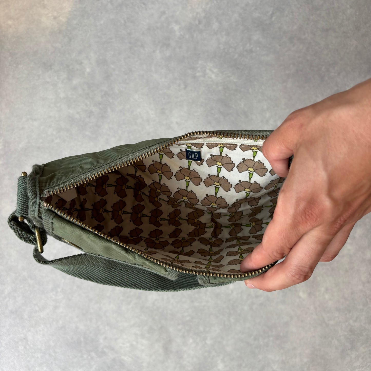 Gap Shoulder Bag Army Green