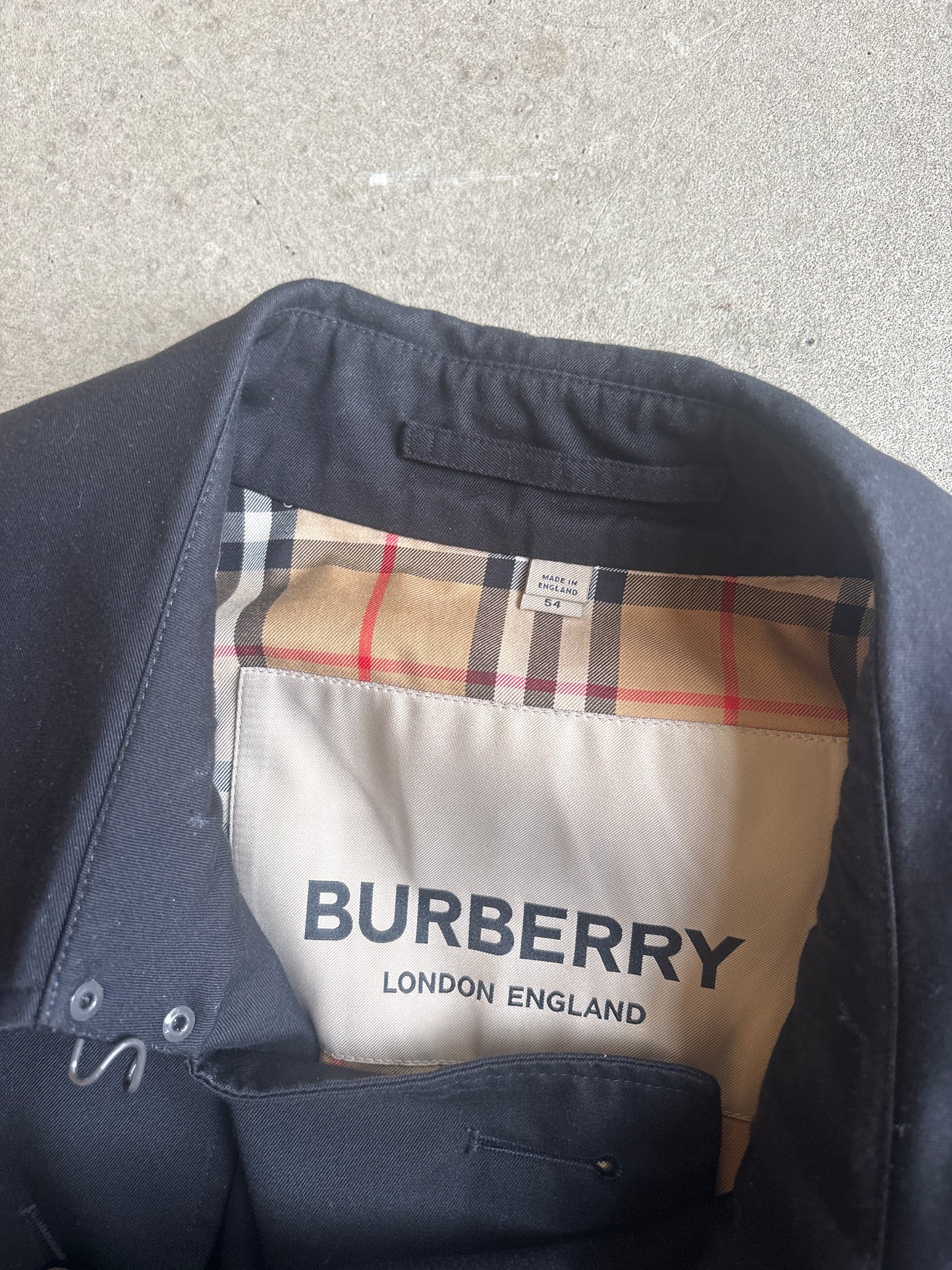 Burberry Kensington Overcoat Black L