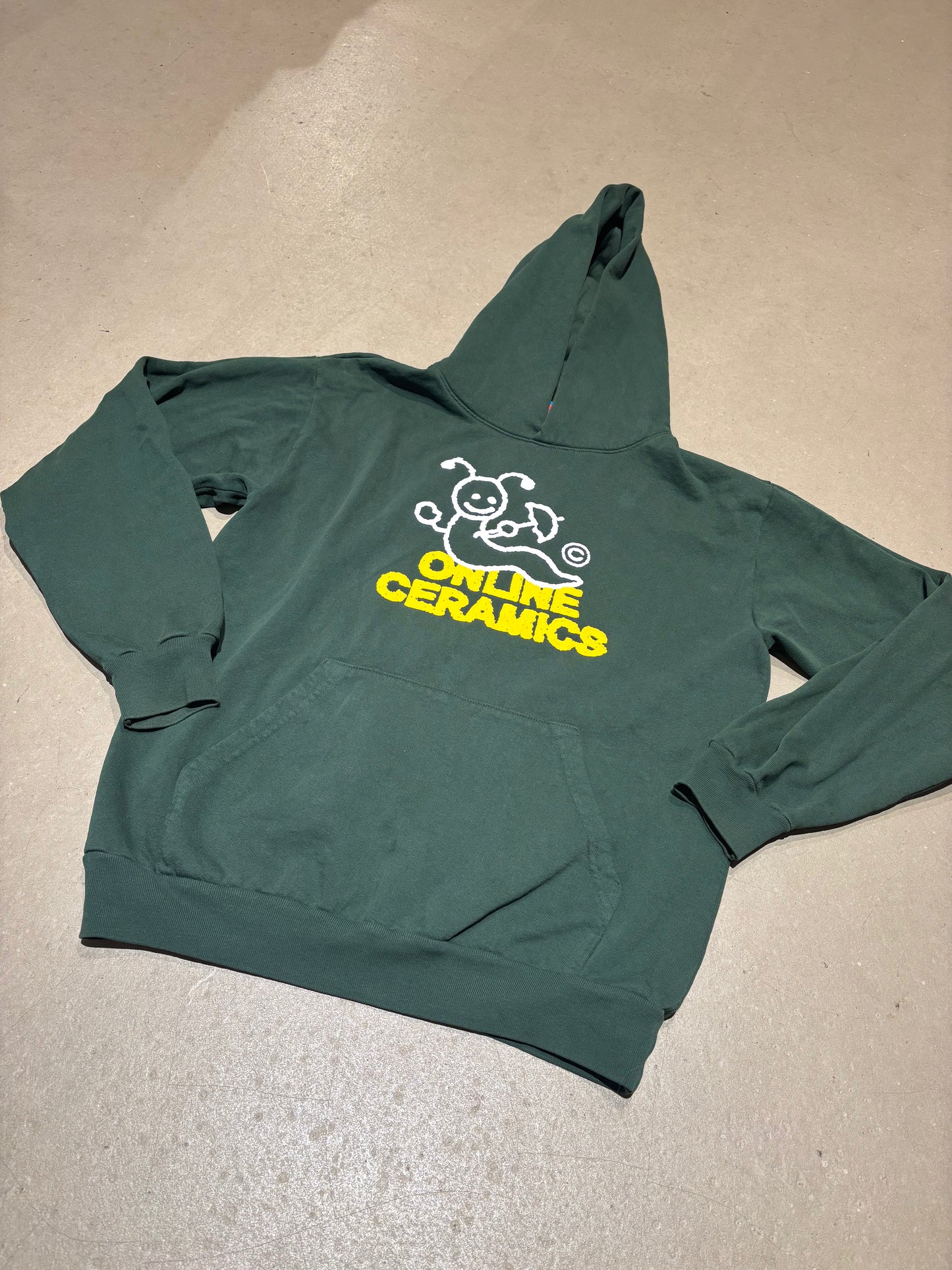 Online Ceramics Worm Logo Green M