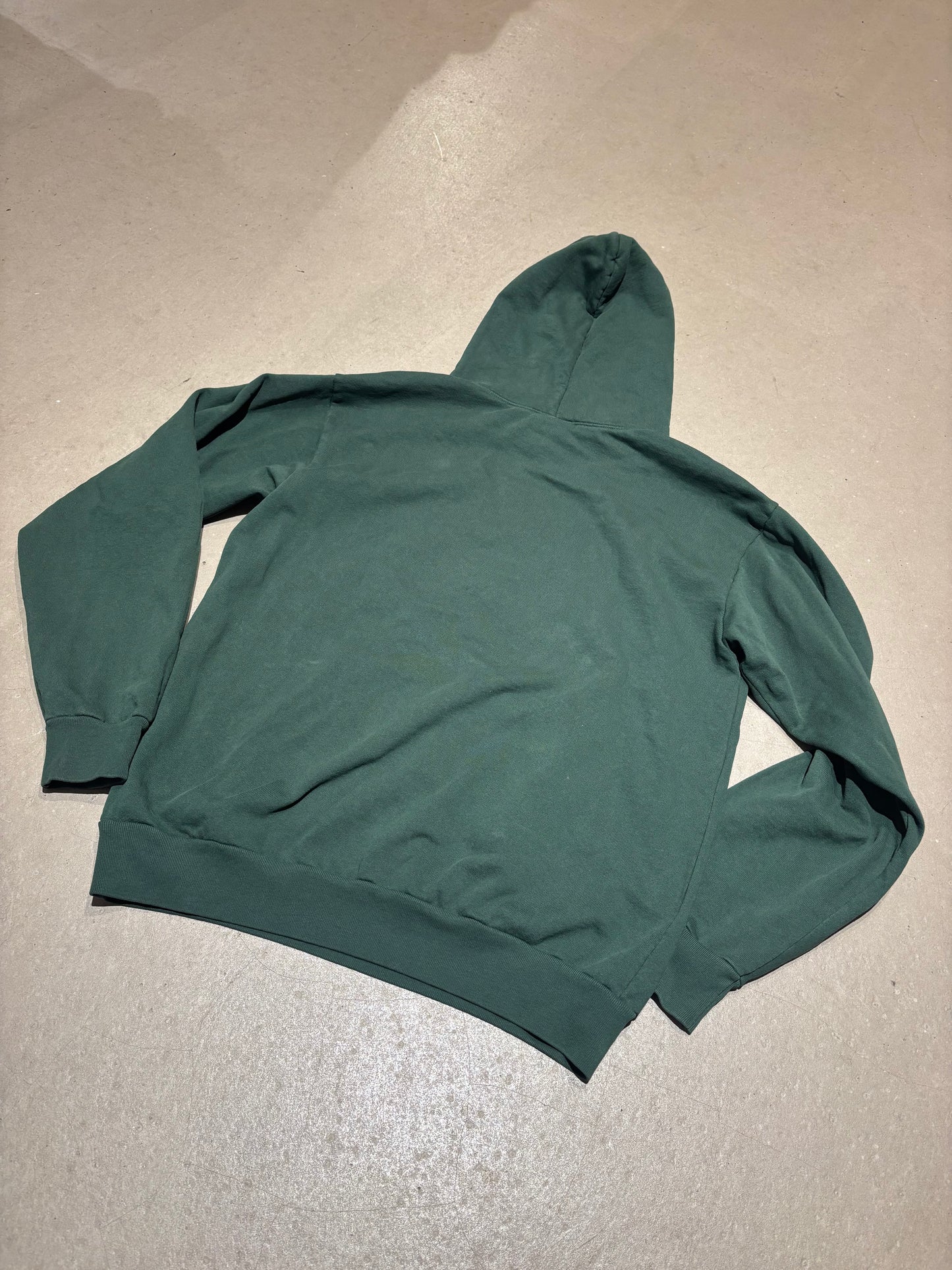 Online Ceramics Worm Logo Green M