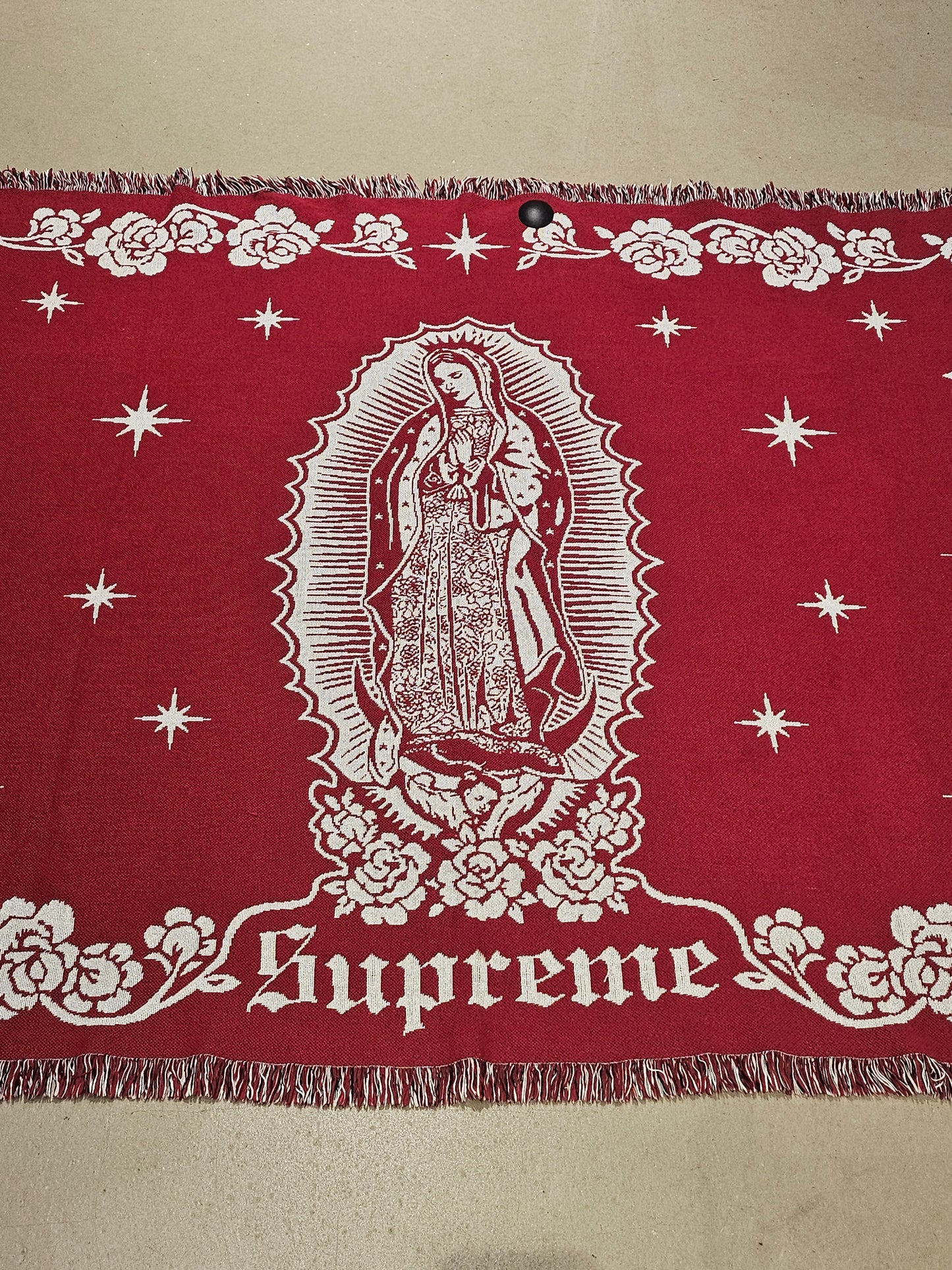 Supreme Tapestry Maria Red