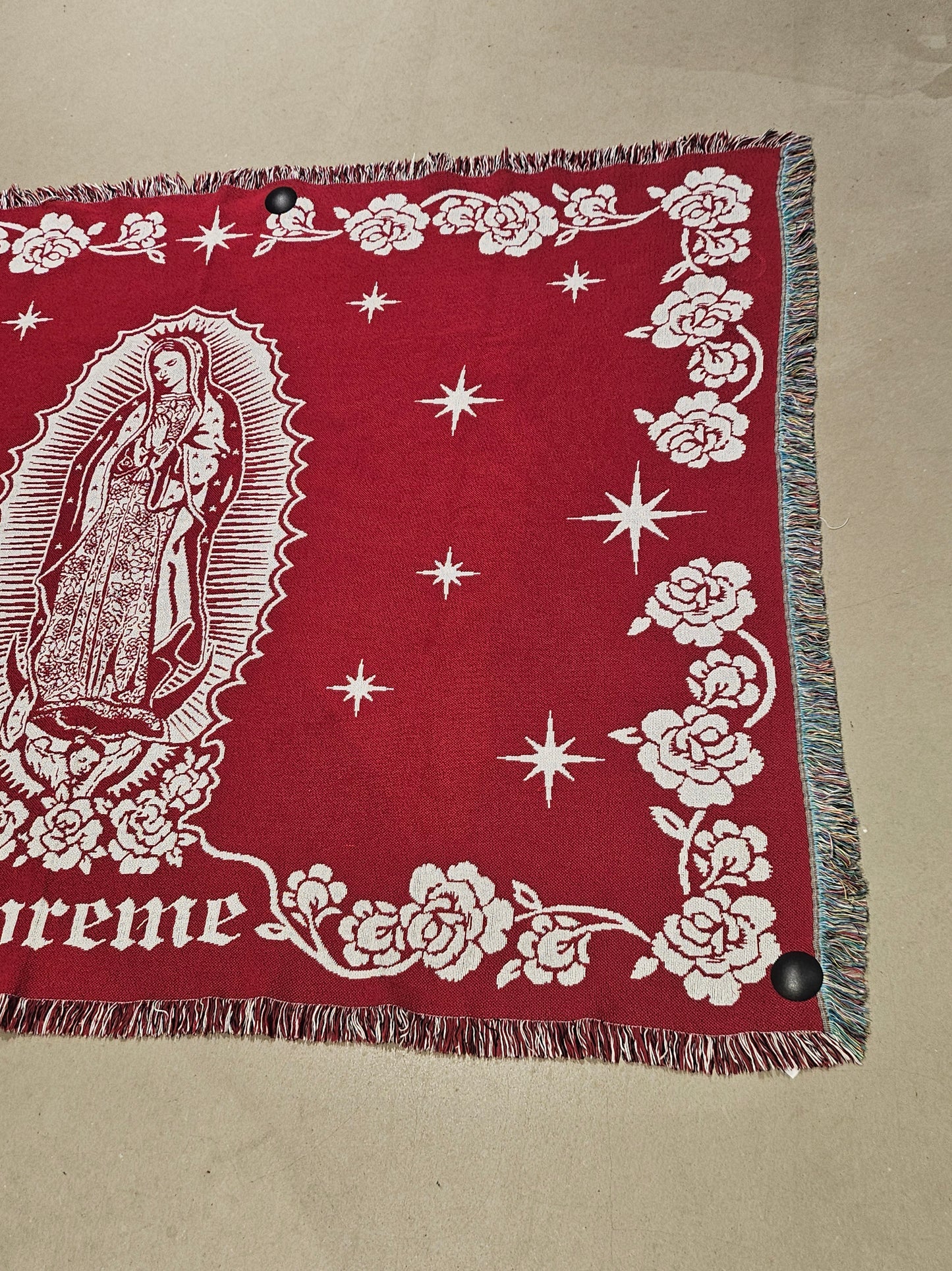 Supreme Tapestry Maria Red
