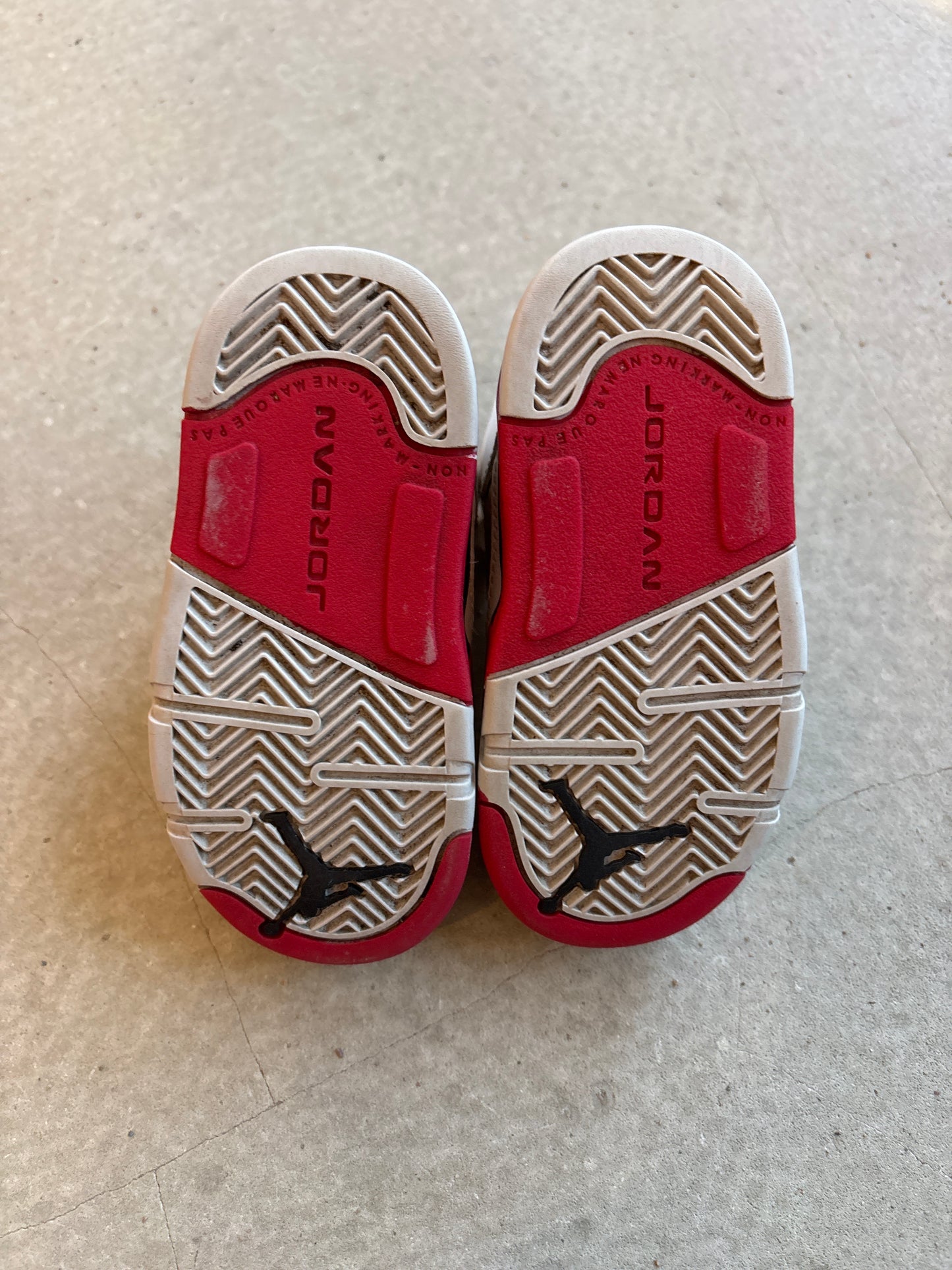 Nike Air Jordan 5 Retro (2013) EU 22