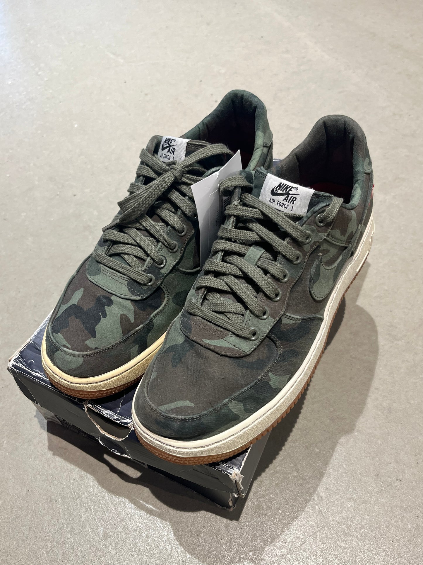 Nike Supreme Air Force Camo Green EU 43