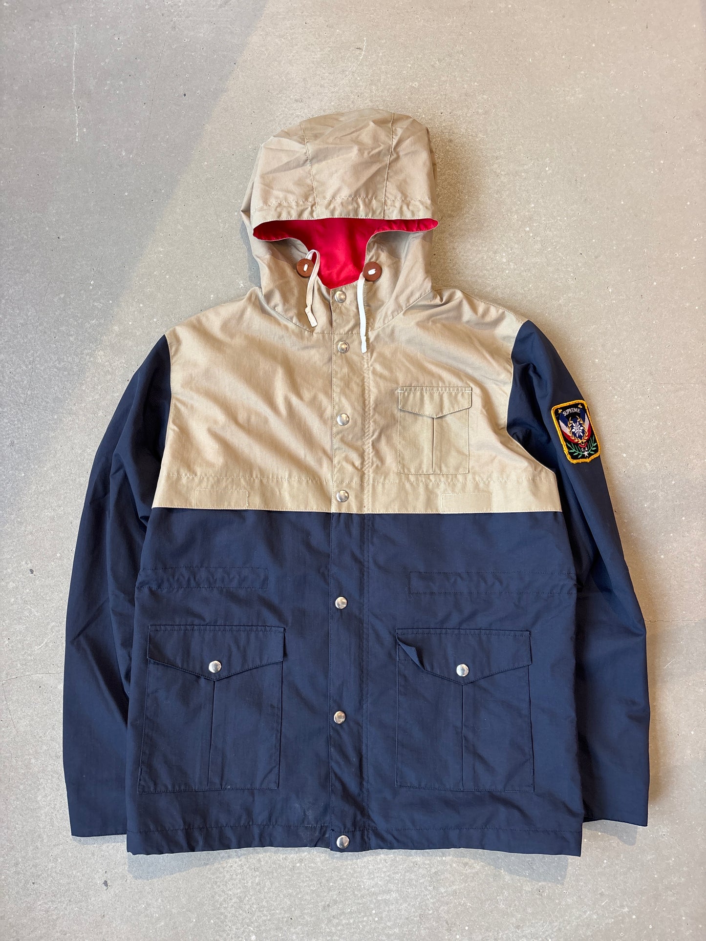 Supreme Mountain Parka Medium