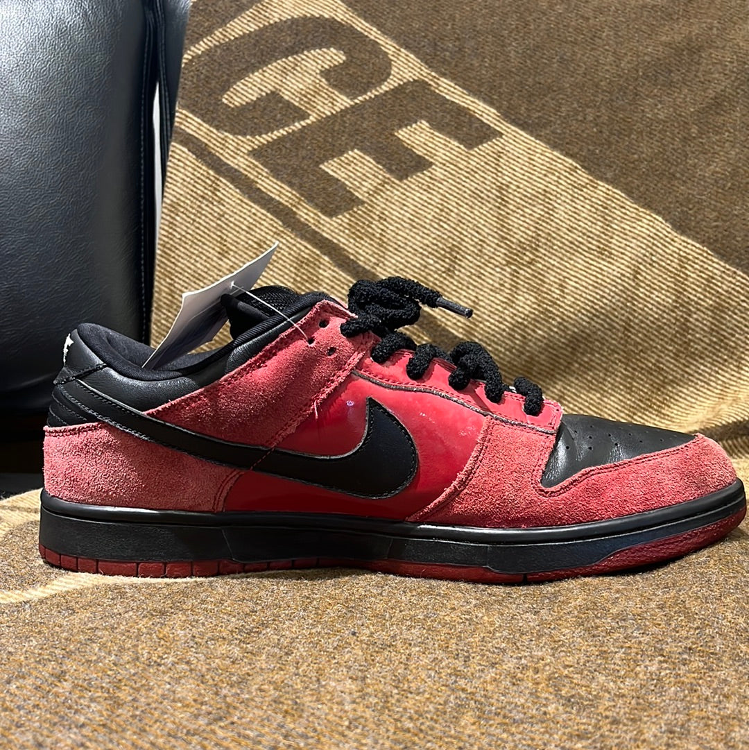 Nike SB Dunk Low Milli Vanilli Red 47.5