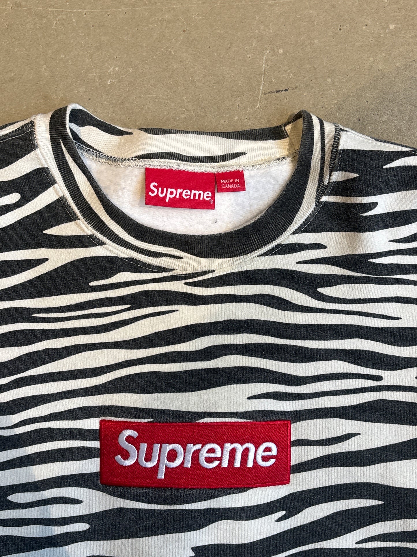 Supreme Box Logo FW 22 Crewneck Zebra Large