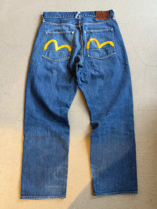 Evisu Jeans Yellow paint Size 34 x 35