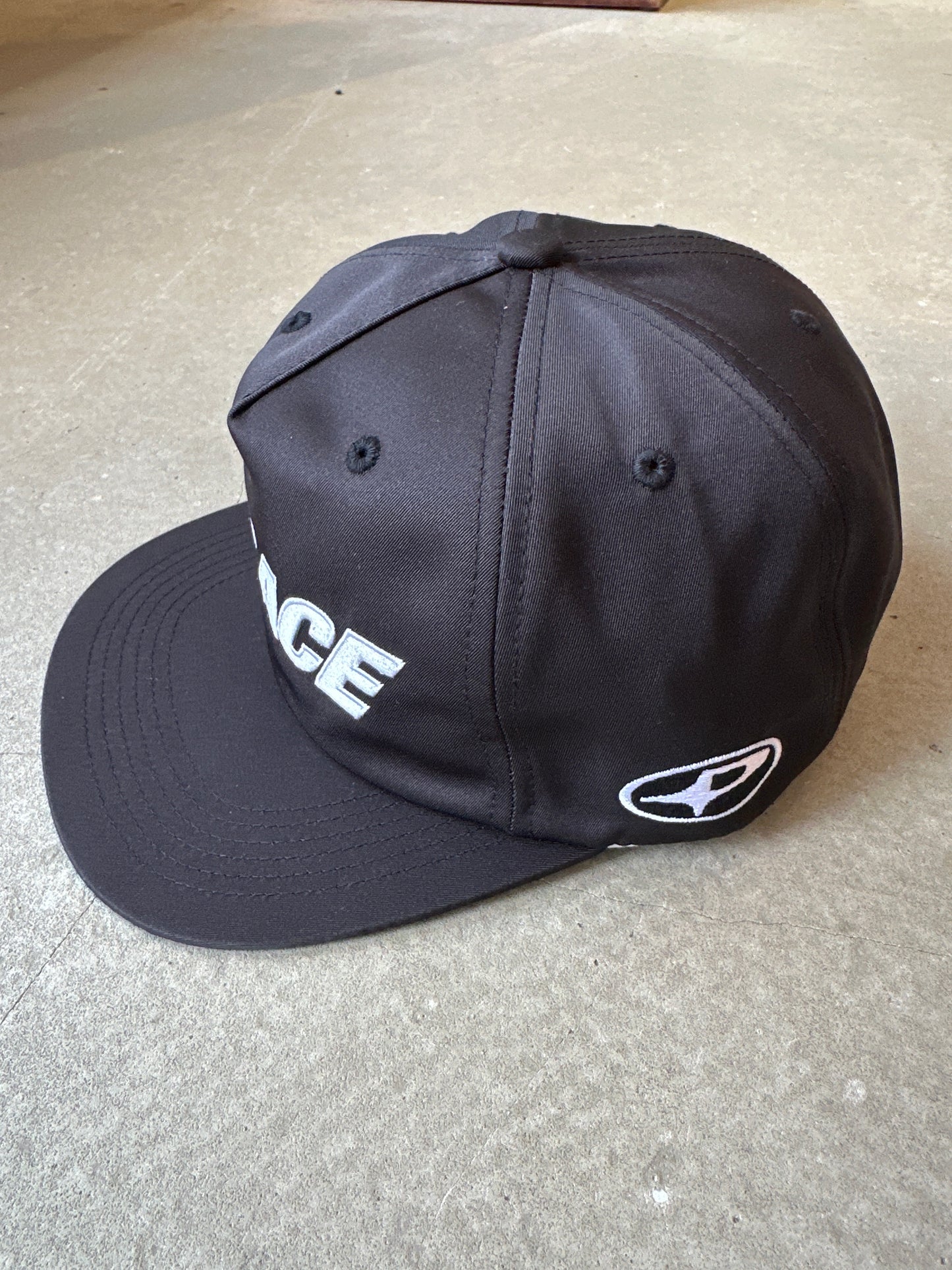 Palace Font Snapback 5-Panel Black