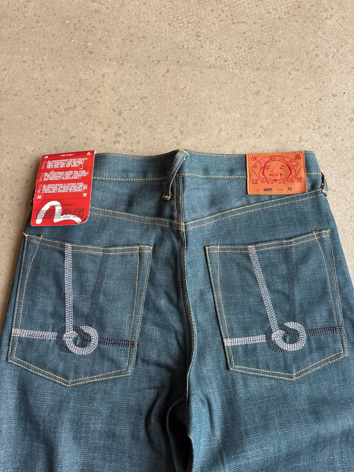Evisu Slim Straight Leg  W30 L34