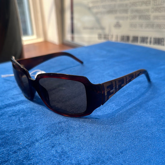 Fendi Logo Sunglasses